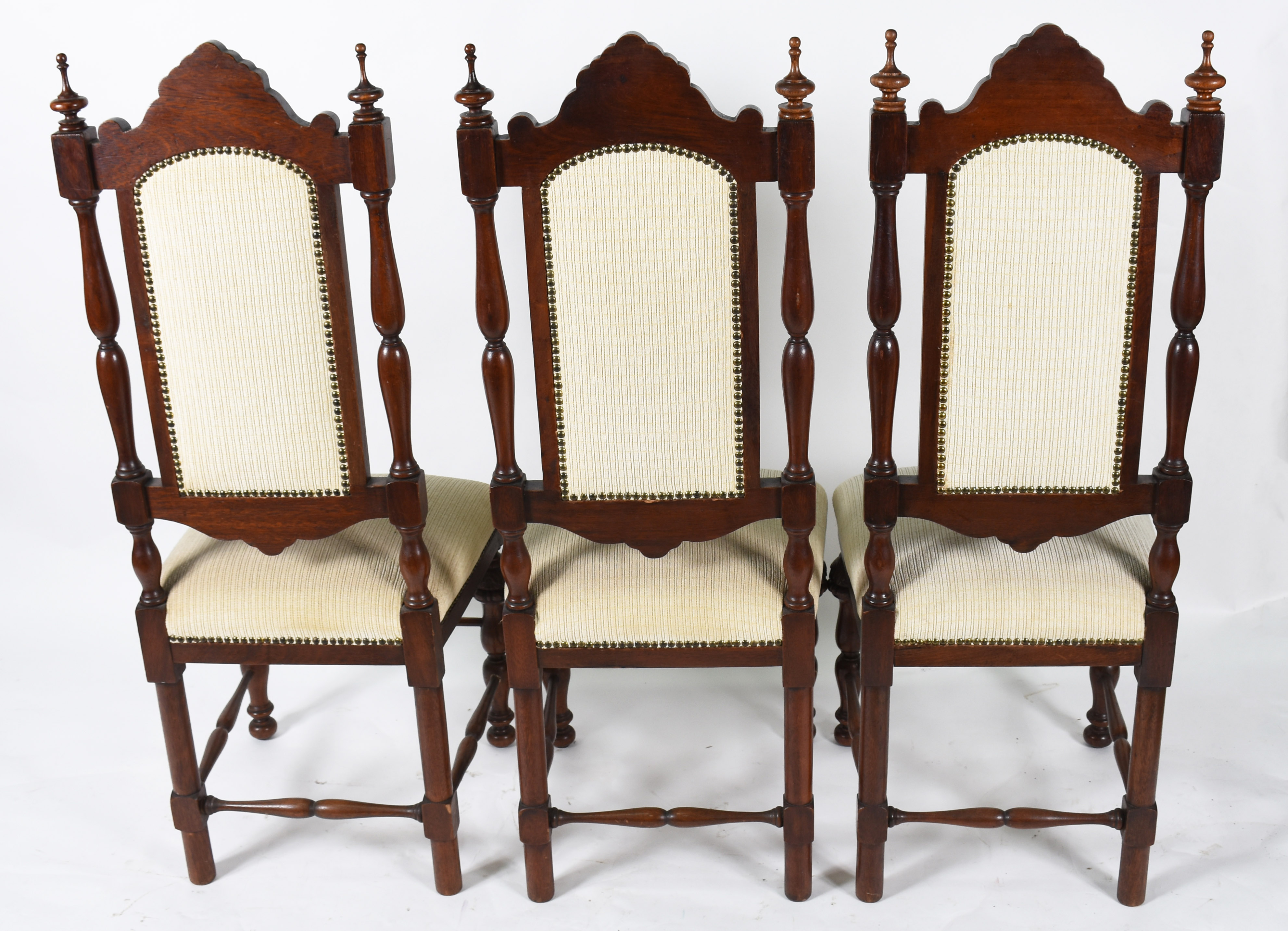 Mesa de jantar de madeira nobre, estilo colonial brasileiro, tampo de... - foto 4 de 6