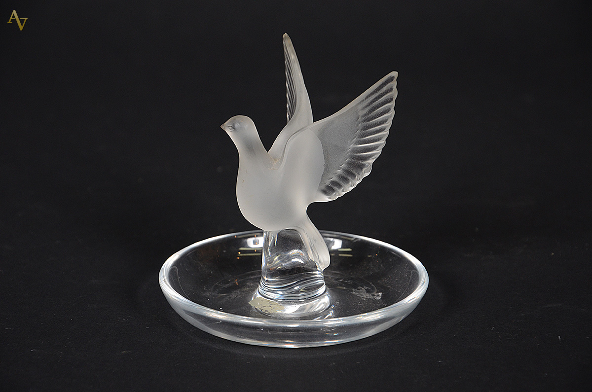 LALIQUE - Pombo em cristal. Altura 10 cm. - foto 2 de 2
