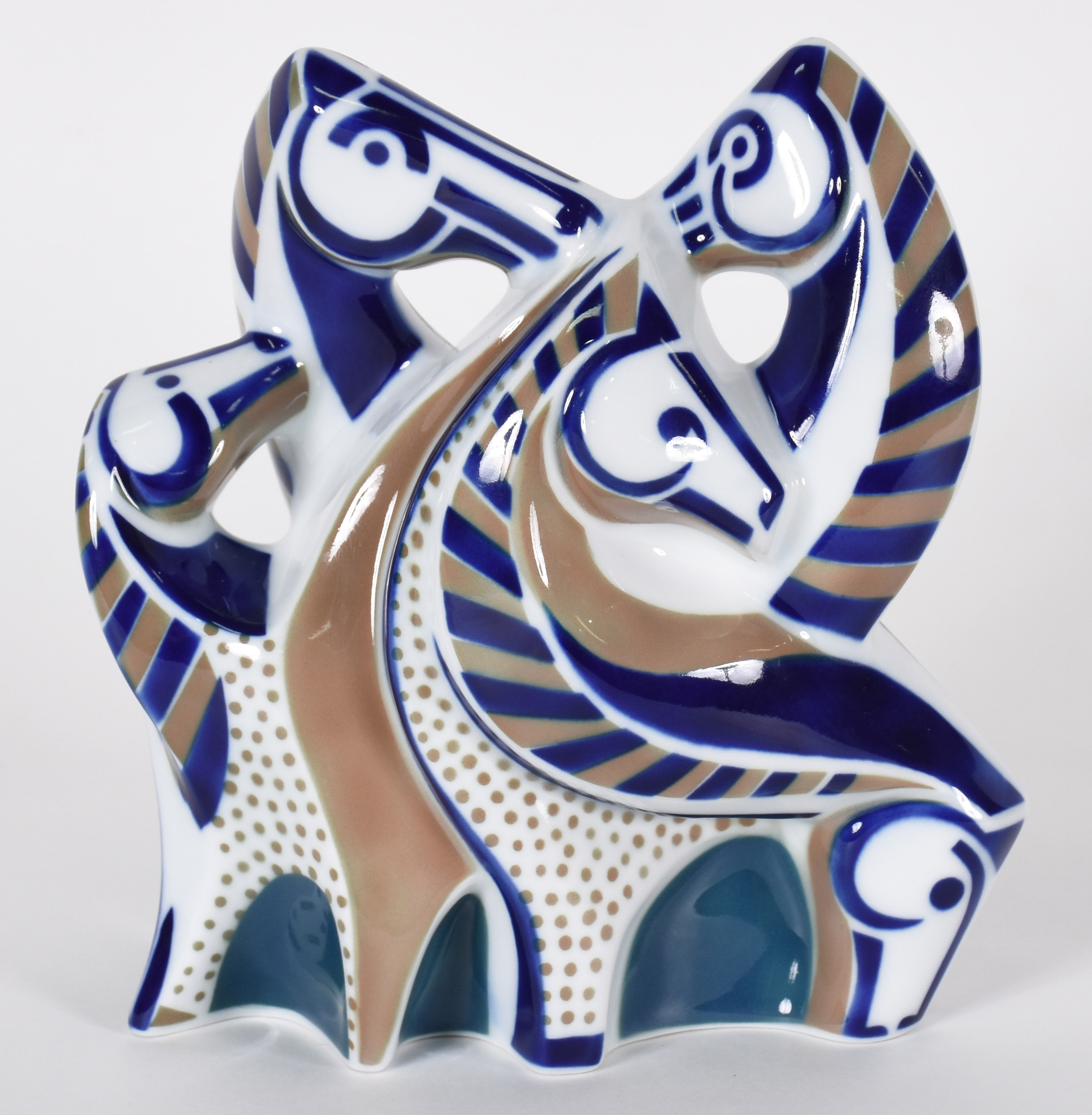 Grupo escultórico de porcelana espanhola "Sargadelos"representando... - foto 1 de 4
