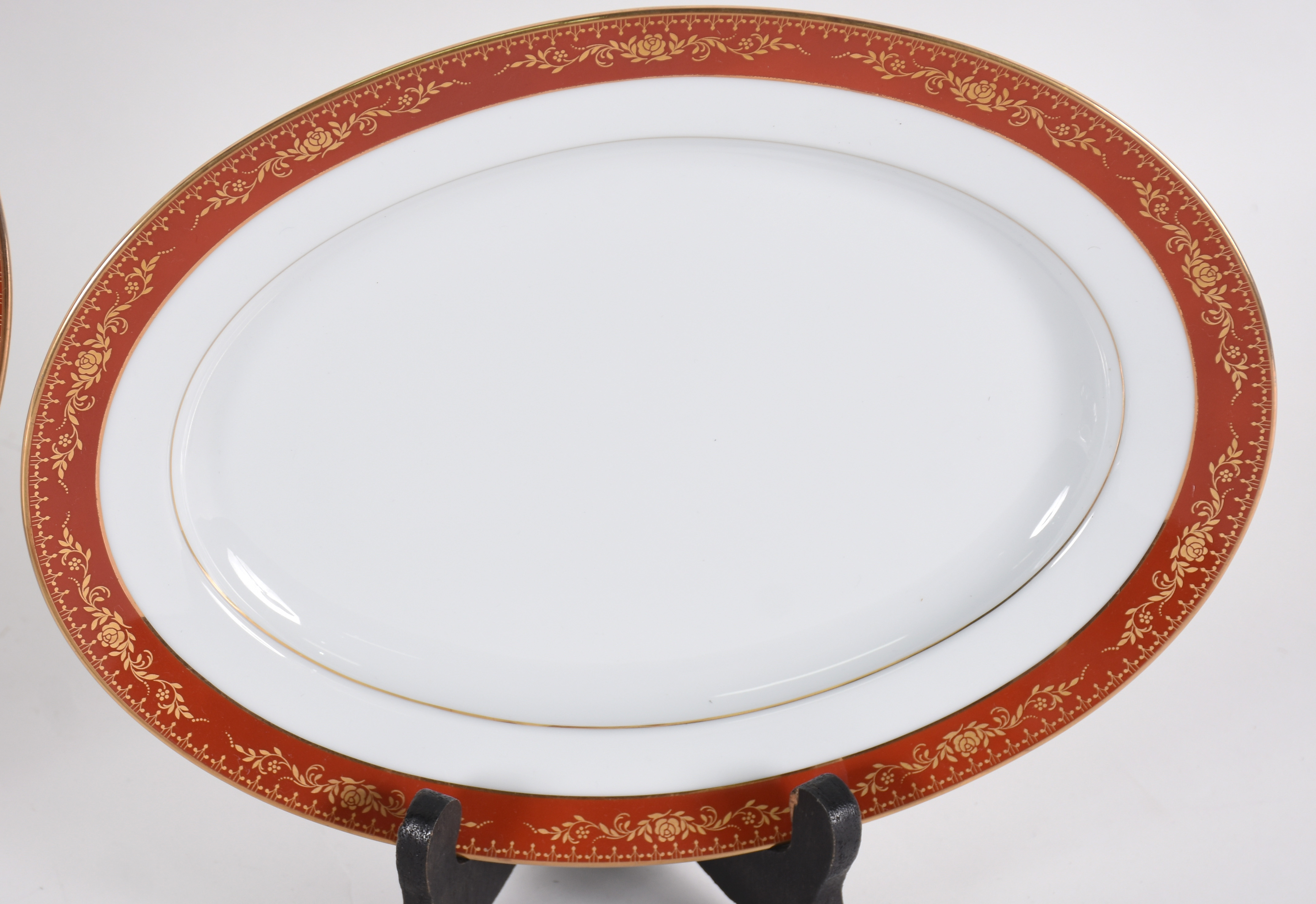 Aparelho Noritake composto de 12 pratos rasos, 12 fundos, 12... - foto 3 de 5