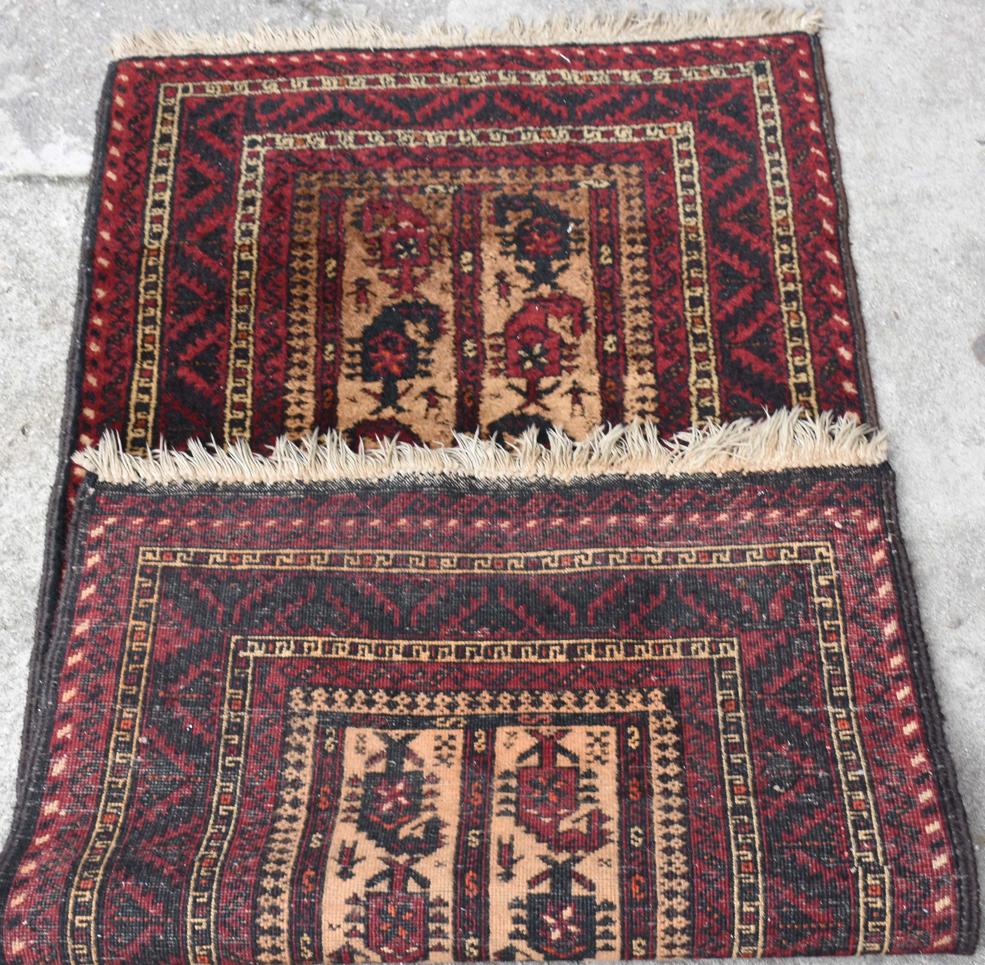 Tapete Afghan pequeno - foto 2 de 2