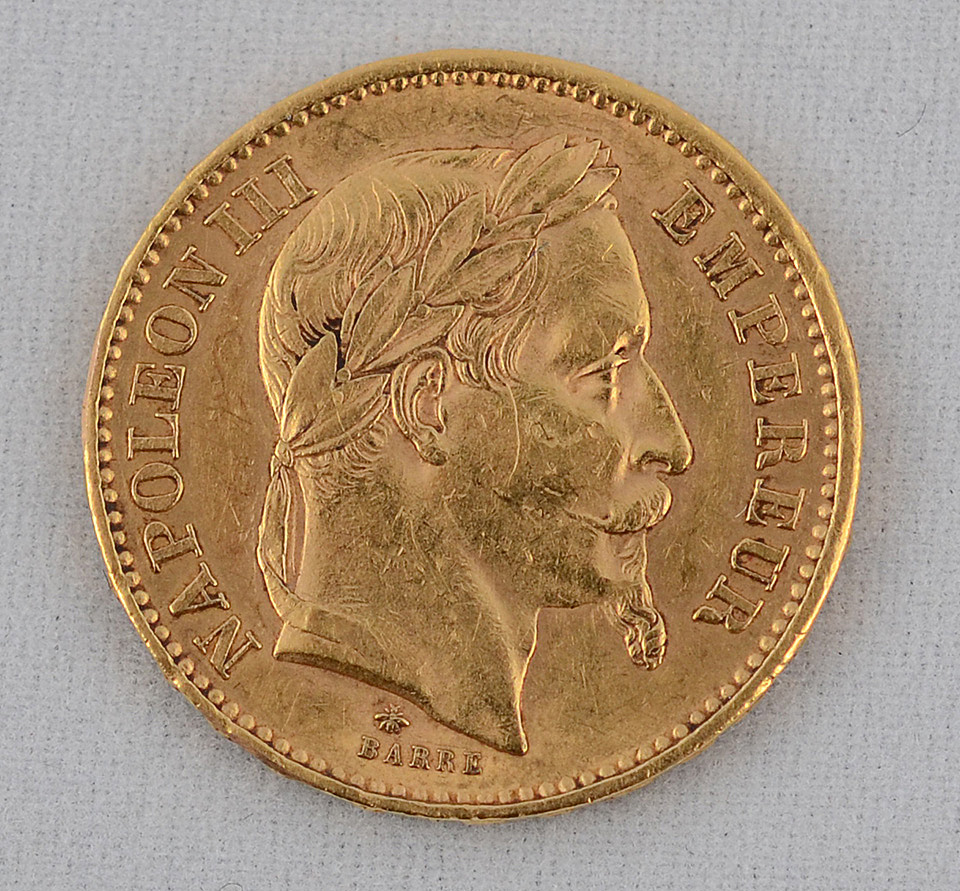 Moeda francesa 20 francos, de ouro teor 900, datada 1866 - Napoleon... - foto 1 de 2