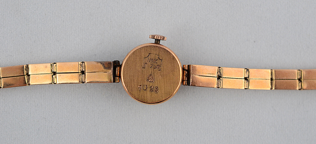 Relógio pulseira ARDAN, caixa e pulseira em ouro 18 k com brilhantes... - foto 3 de 3