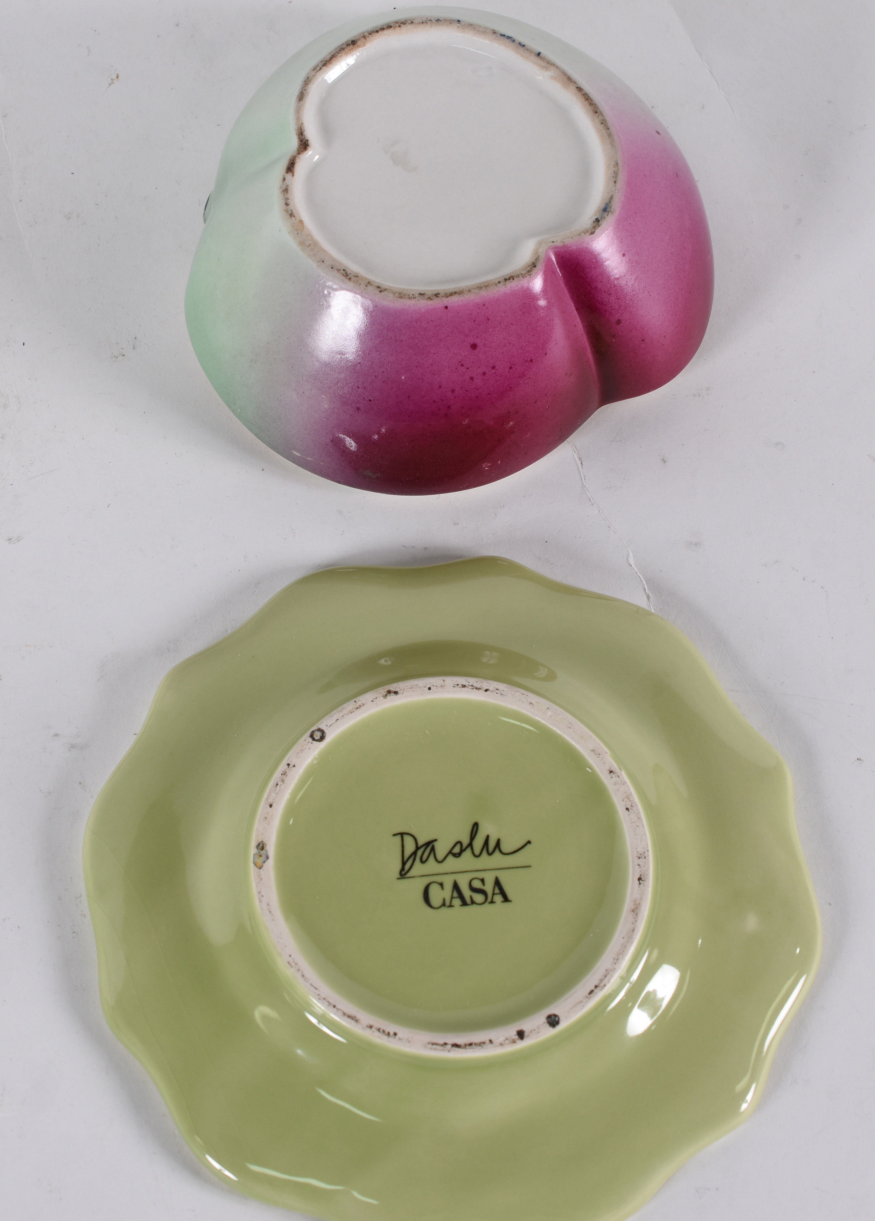 Par de bowls em forma de frutos com pratos de porcelana Oriental. - foto 4 de 4