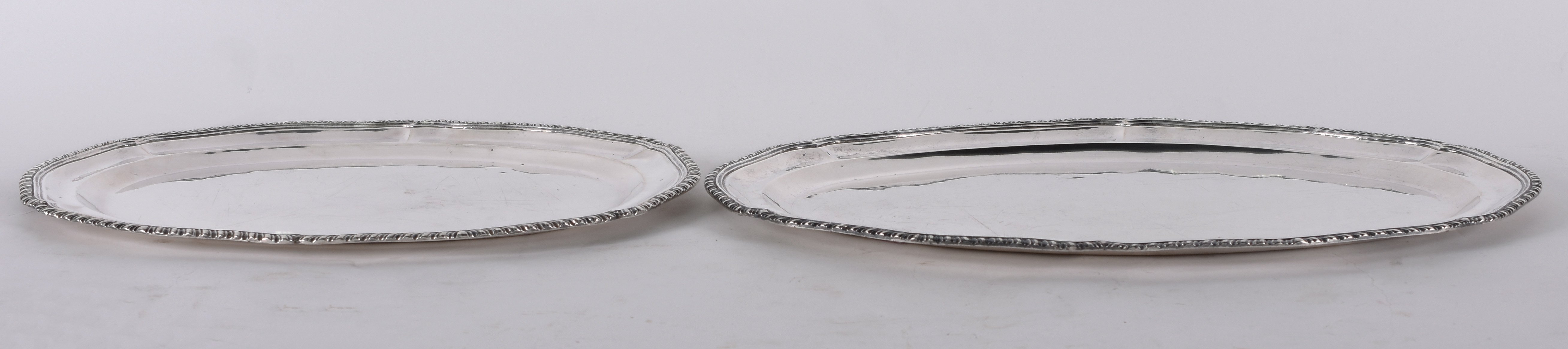 Duas travessas de prata mexicana 925 STERLING, marcadas na base... - foto 2 de 5