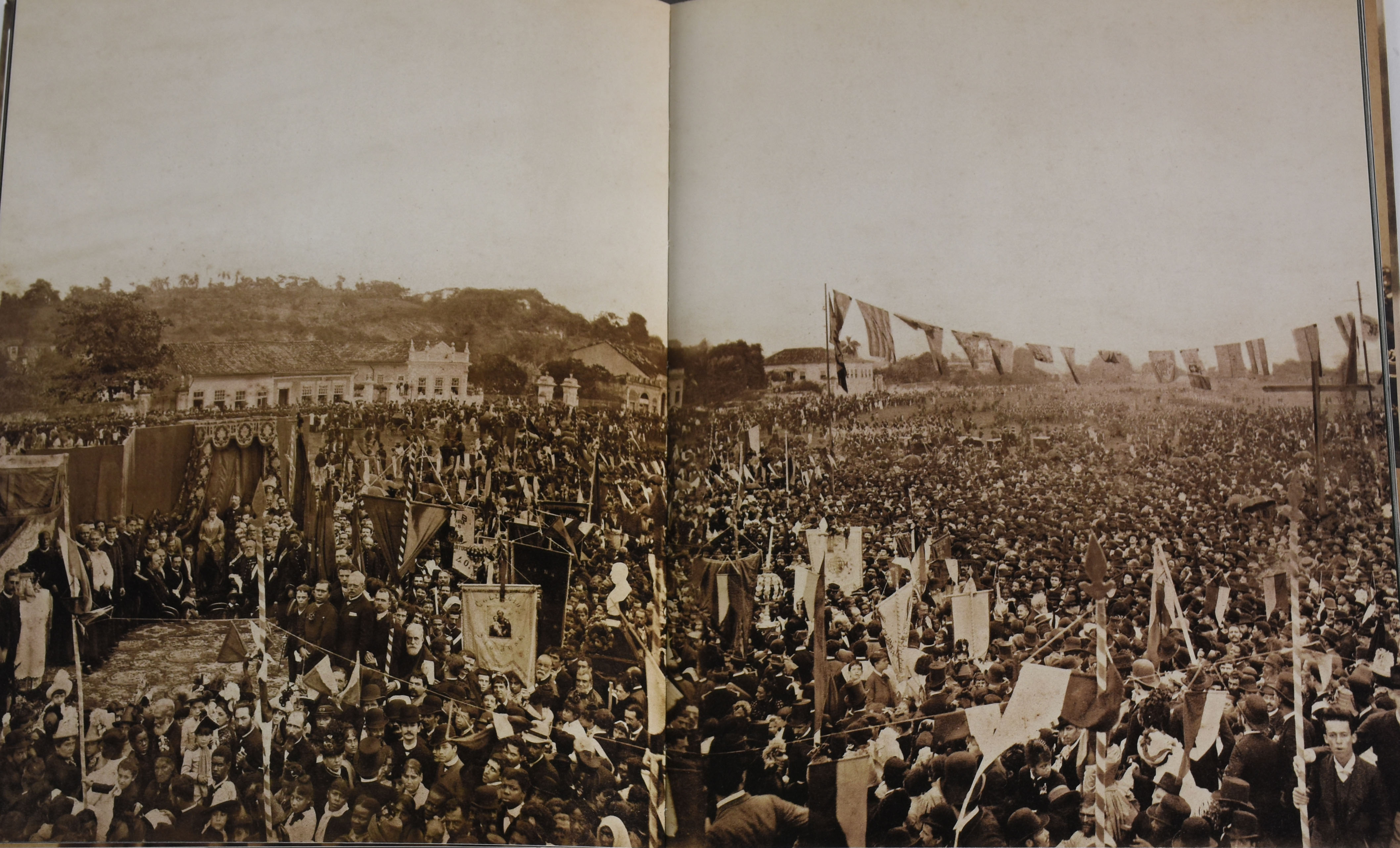 Dois livros - retratos do império e do exílio - Augusto Malta e o Rio... - foto 3 de 10