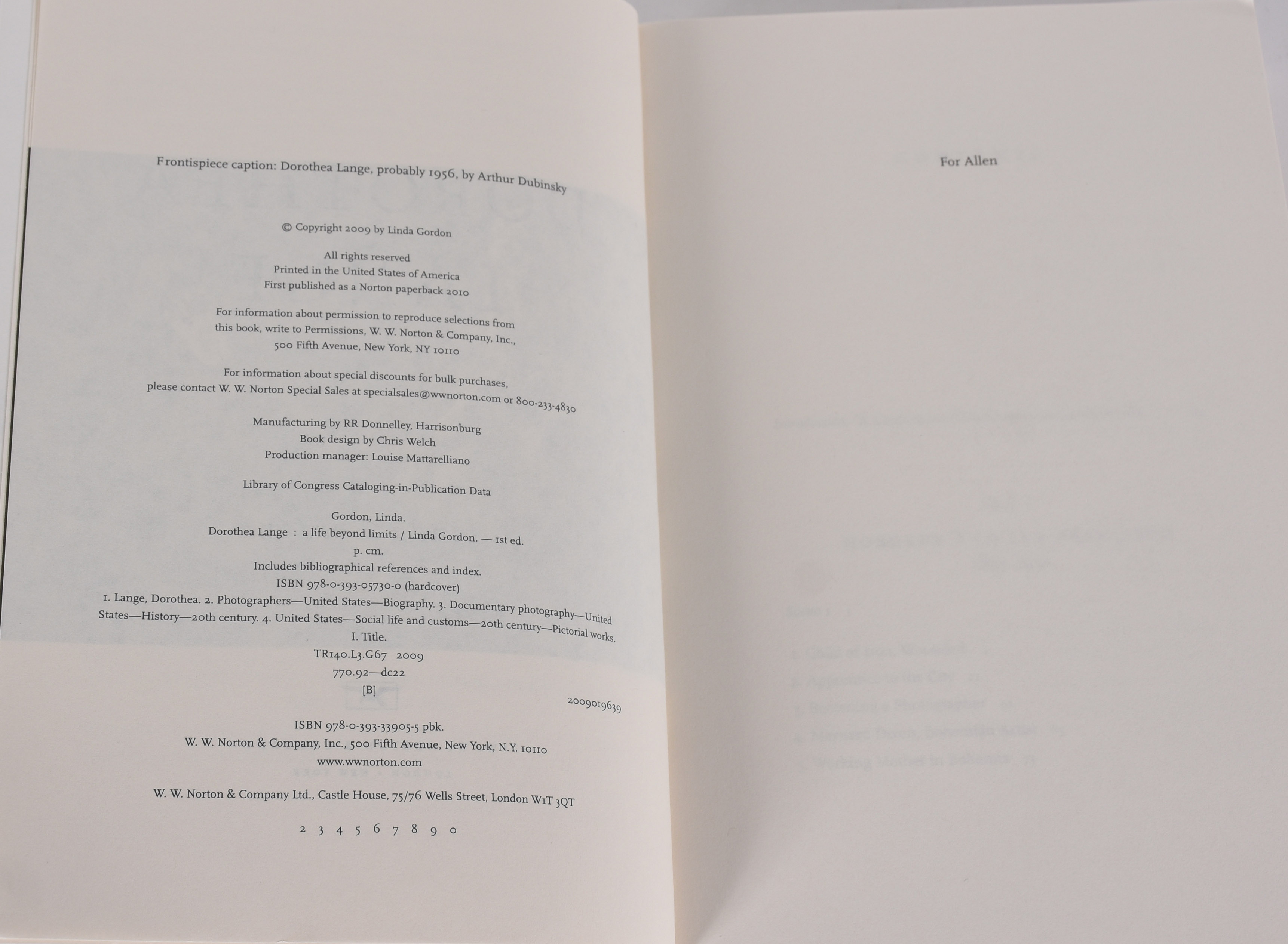 Dois livros . - Carnegire hall treasures - Dorothea Lang - A life... - foto 2 de 8