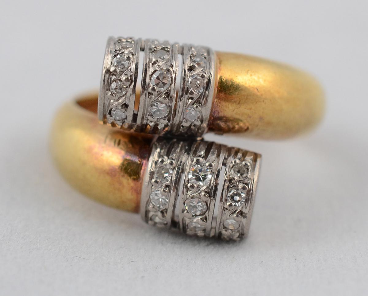 Anel de ouro amarelo 18 k modelo caracol com terminais em ouro branco... - foto 2 de 2
