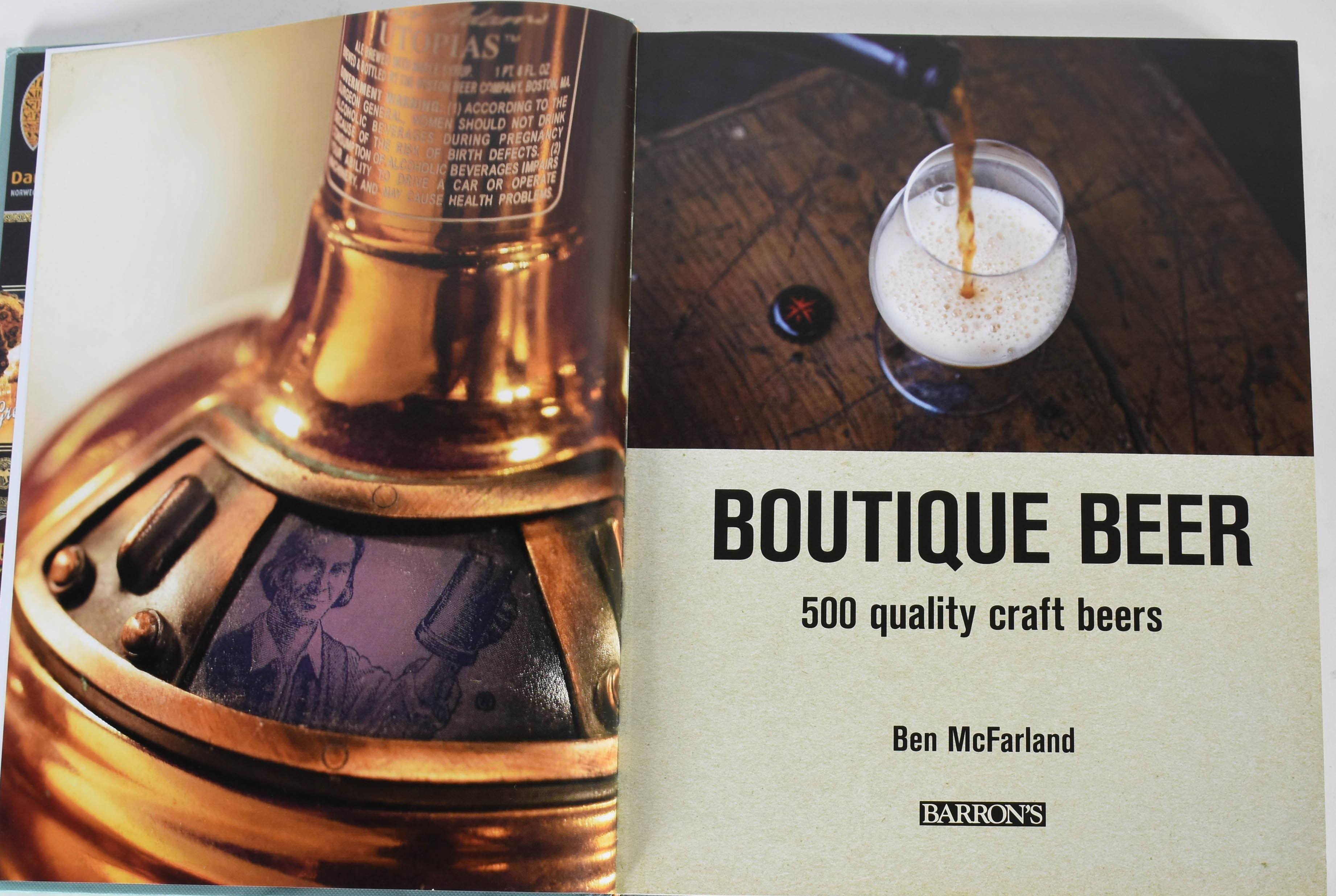 Dois livros - Boutique beer Manuel Alvarez Bravo - Fotopoesia... - foto 6 de 9