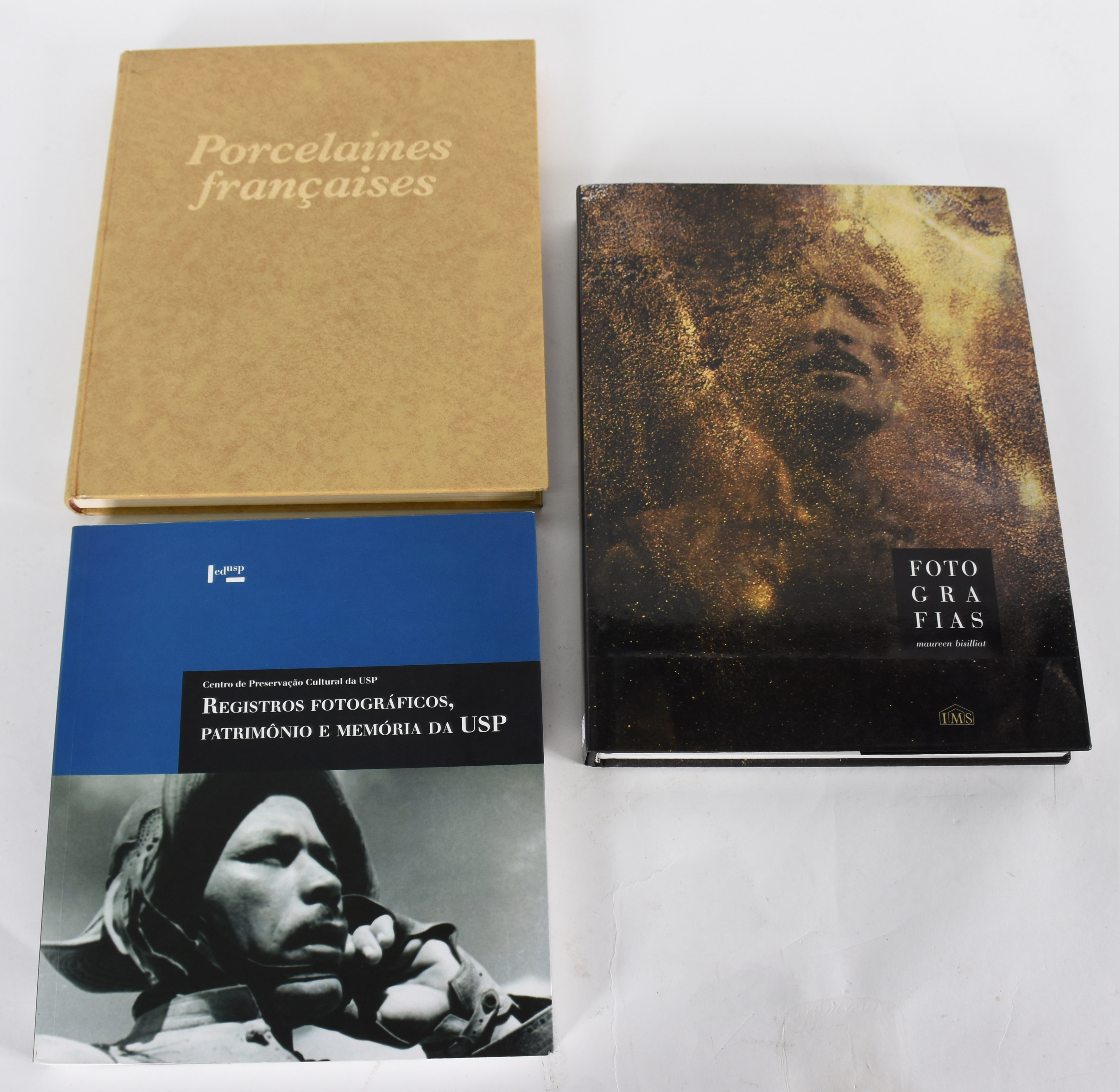 Três livros - Centro de preservação cultural da USP - Registros... - foto 1 de 10