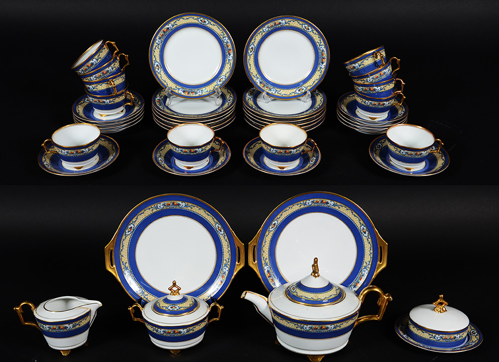 Jogo de chá de porcelana da Bavária, fundo azul com cestos de frutas...