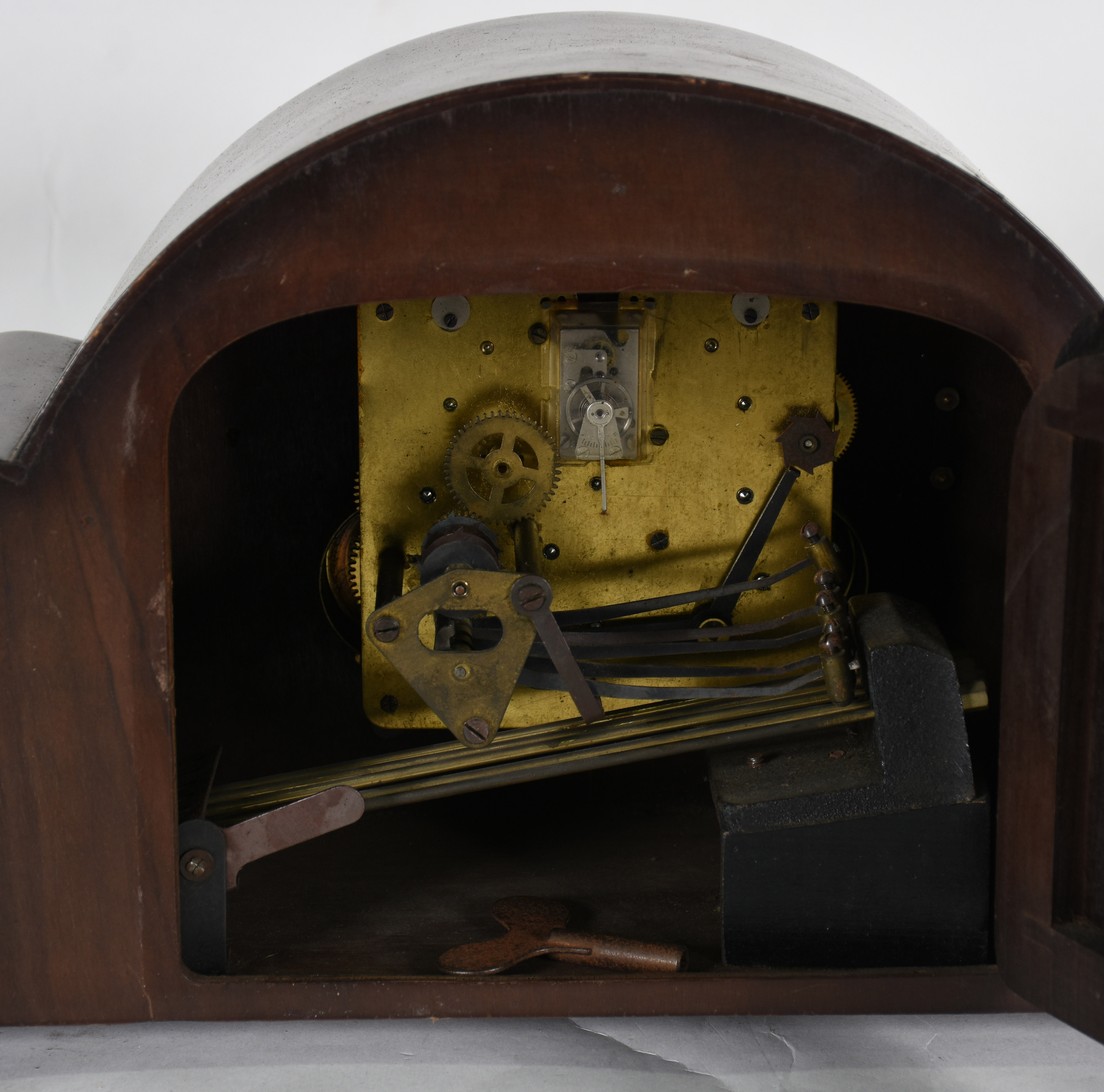 Relógio de mesa com caixa de madeira da marca Sorel ( máquina... - foto 5 de 6