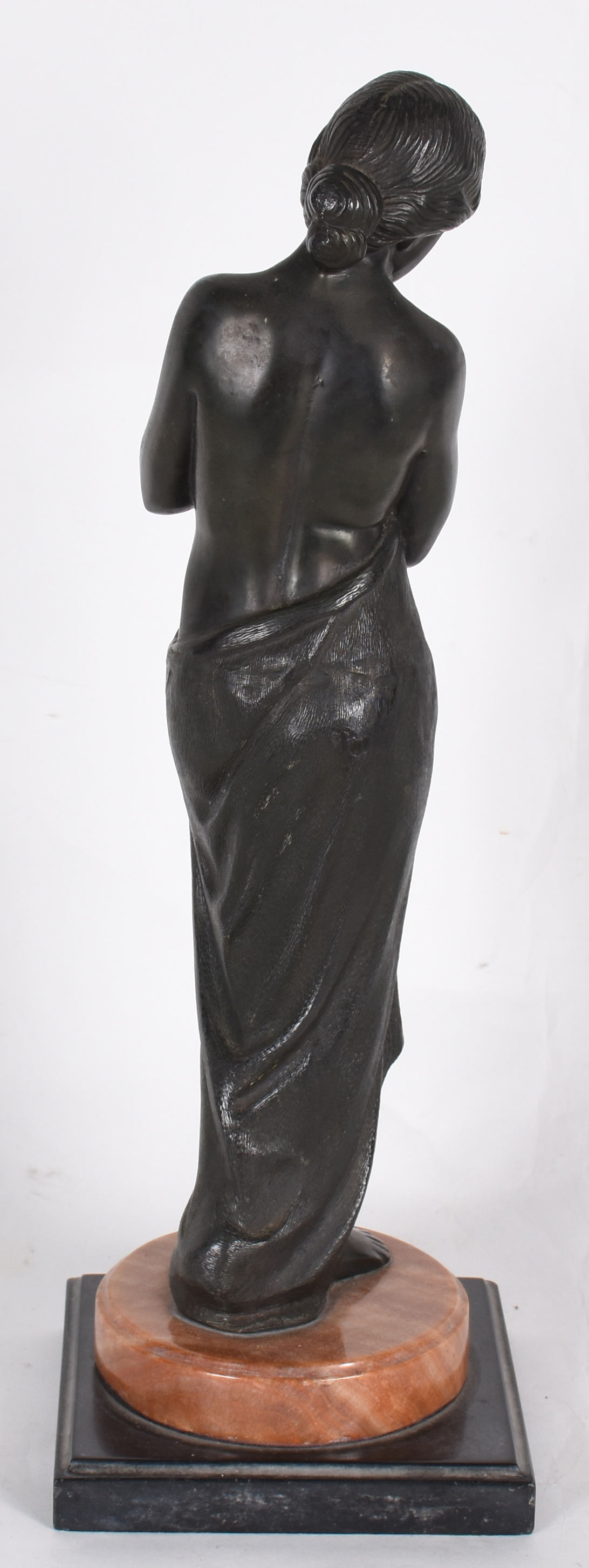 Estatueta de Petit bronze representando figura feminina . - foto 3 de 3