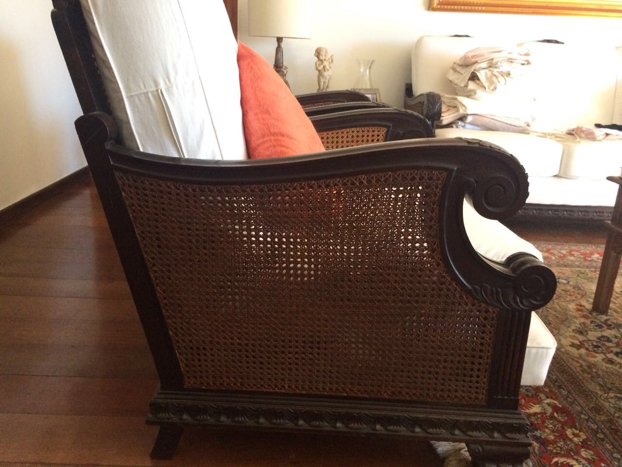 Conjunto de sofá de 3 lugares e par de poltronas com palhinha dupla e... - foto 6 de 7