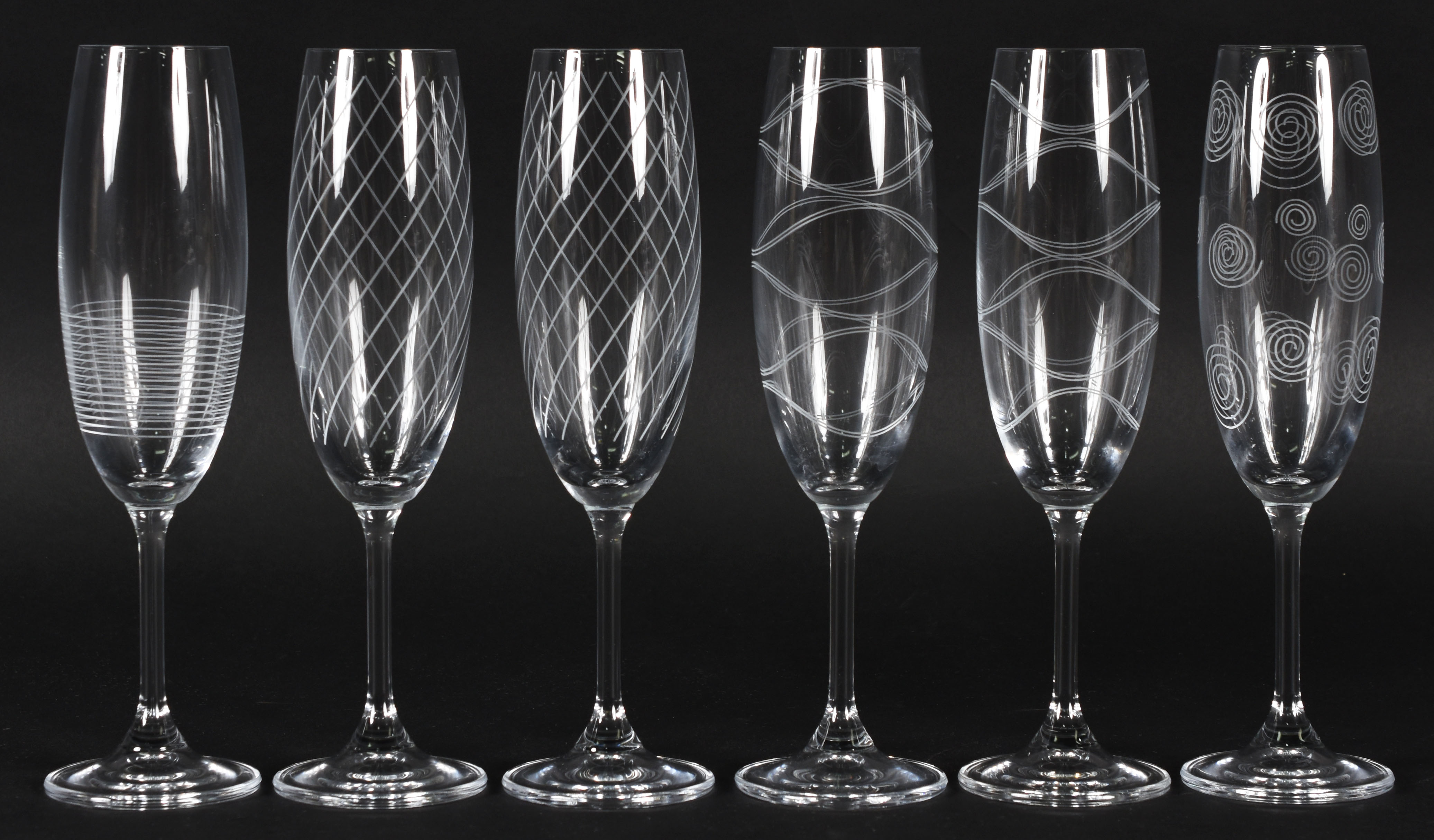 Seis flutes de cristal da bohemia 210 ml desenhada - foto 1 de 2