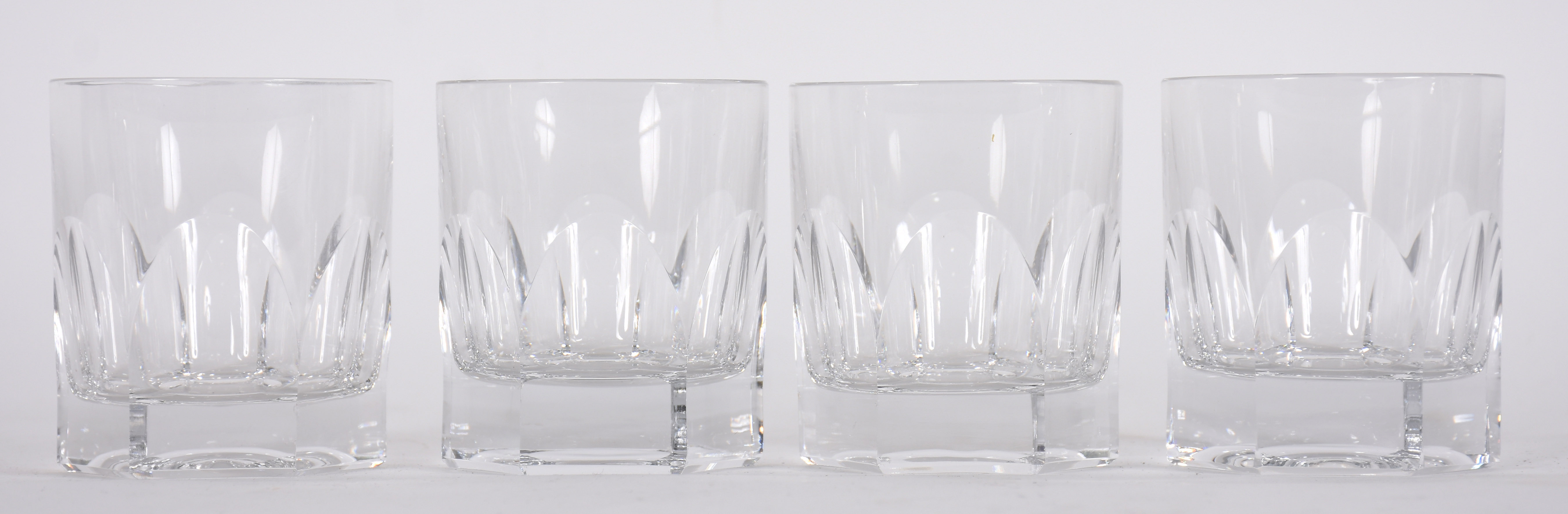 Quatro copos para whisky de cristal facetado - foto 2 de 2