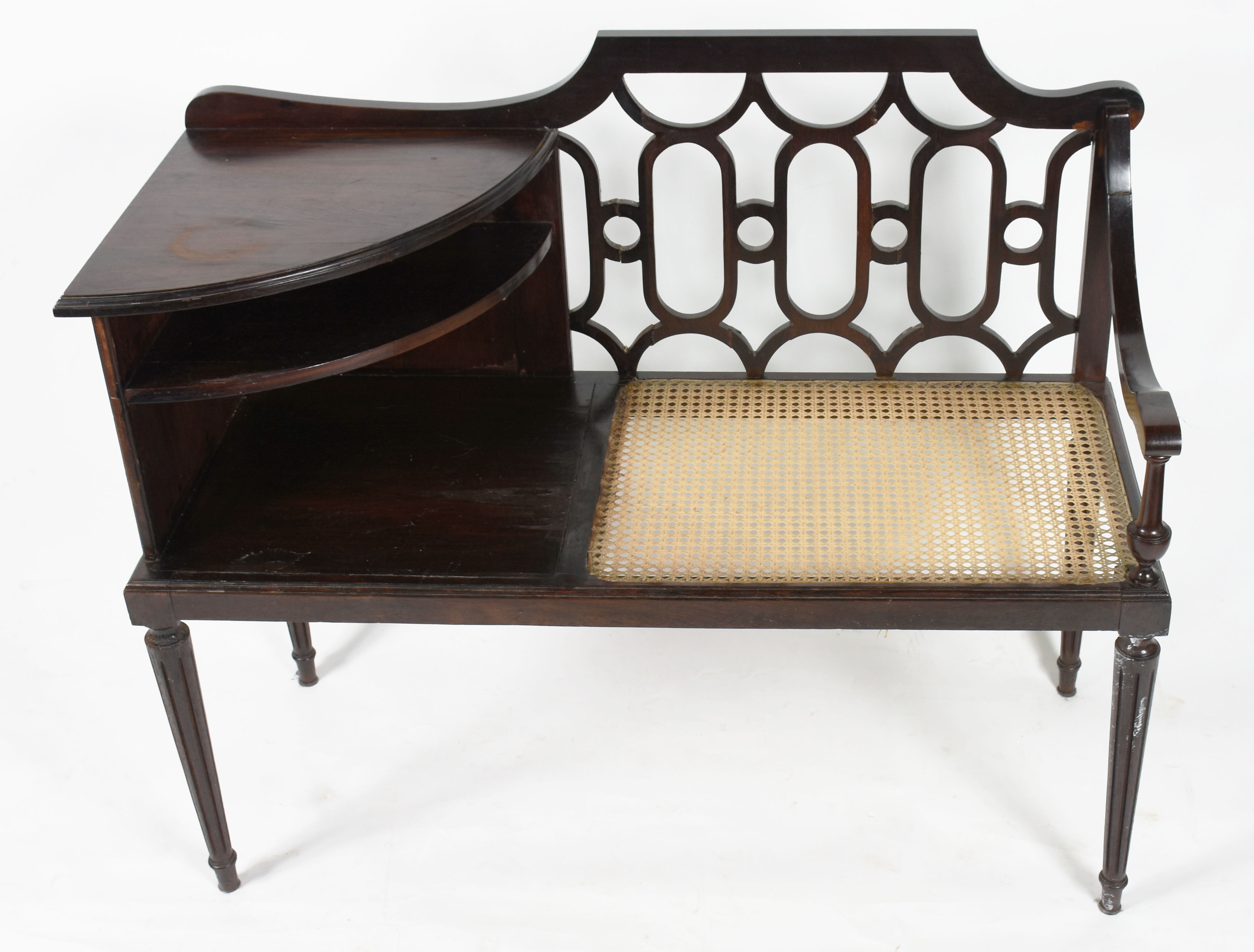 Mesa com banco acoplado para telefone , assento de palhinha. ( parte... - foto 2 de 7