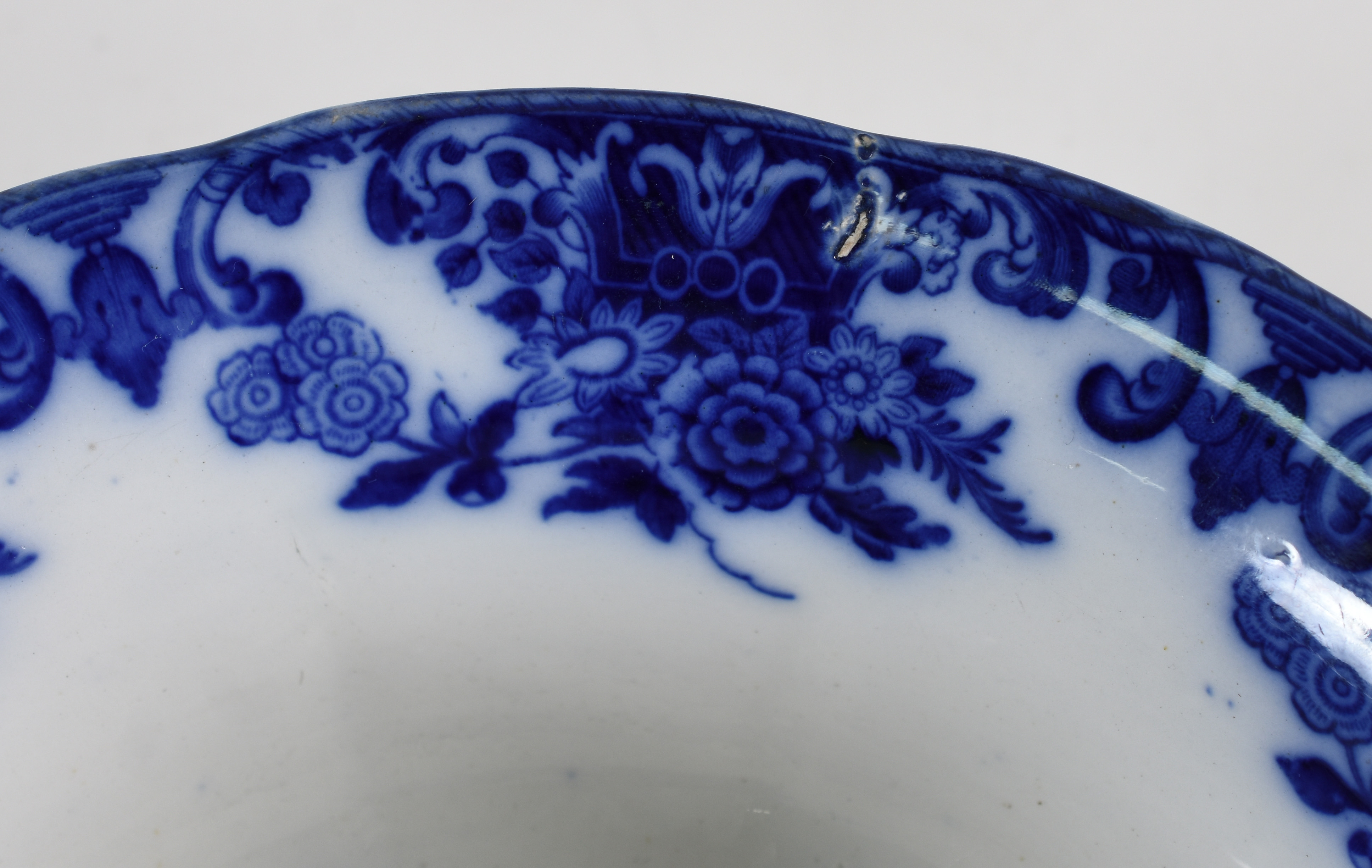 Saladeira inglesa de porcelana Copeland azul borrão . Medidas 9 x 25... - foto 3 de 6