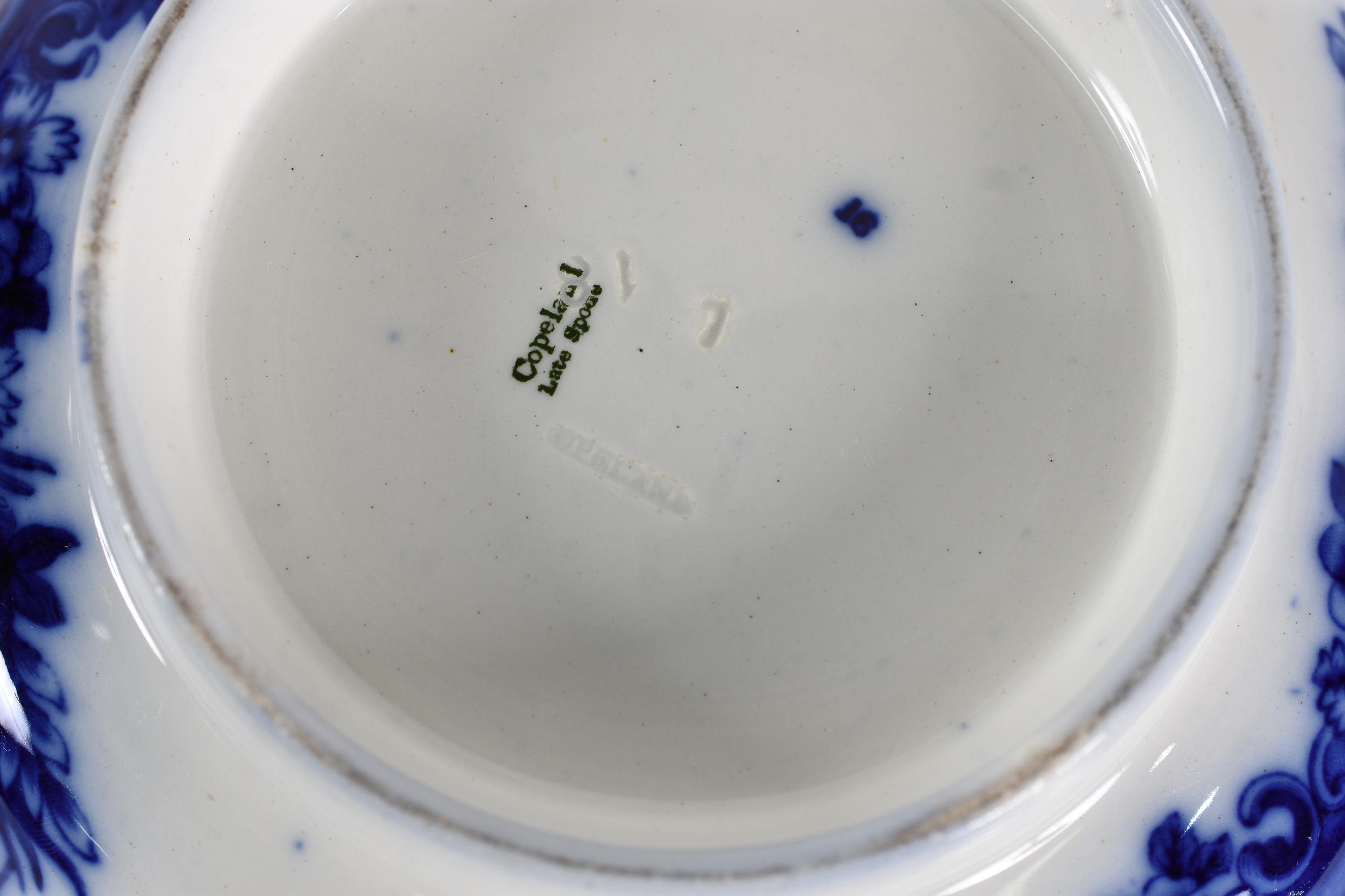Saladeira inglesa de porcelana Copeland azul borrão . Medidas 9 x 25... - foto 4 de 6