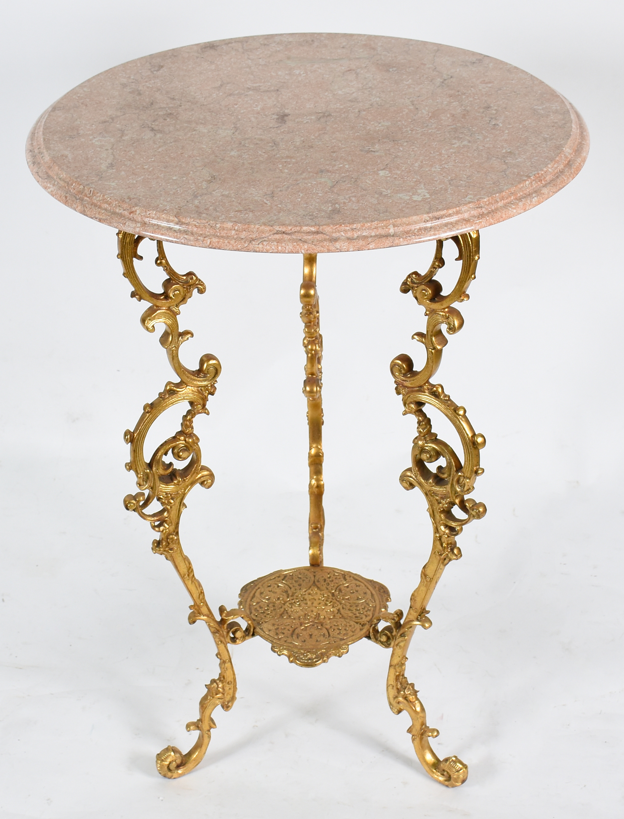 Mesa de metal dourado com tampo de mármore redondo. Medidas 79 x 59 cm - foto 1 de 3