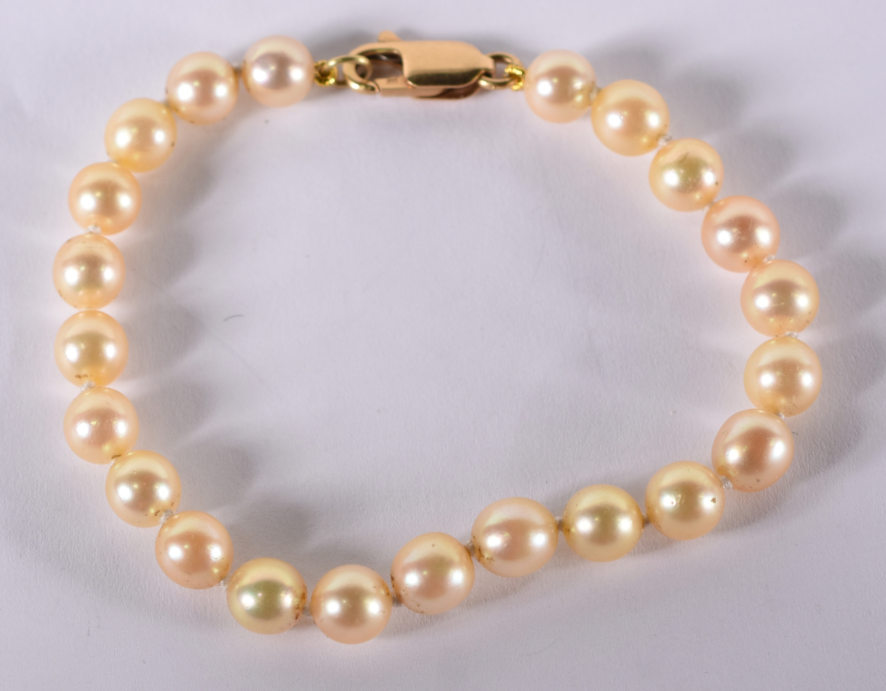 Pulseira de pérolas cultivadas de aprox. 0,80 ml . com fecho de ouro... - foto 1 de 2