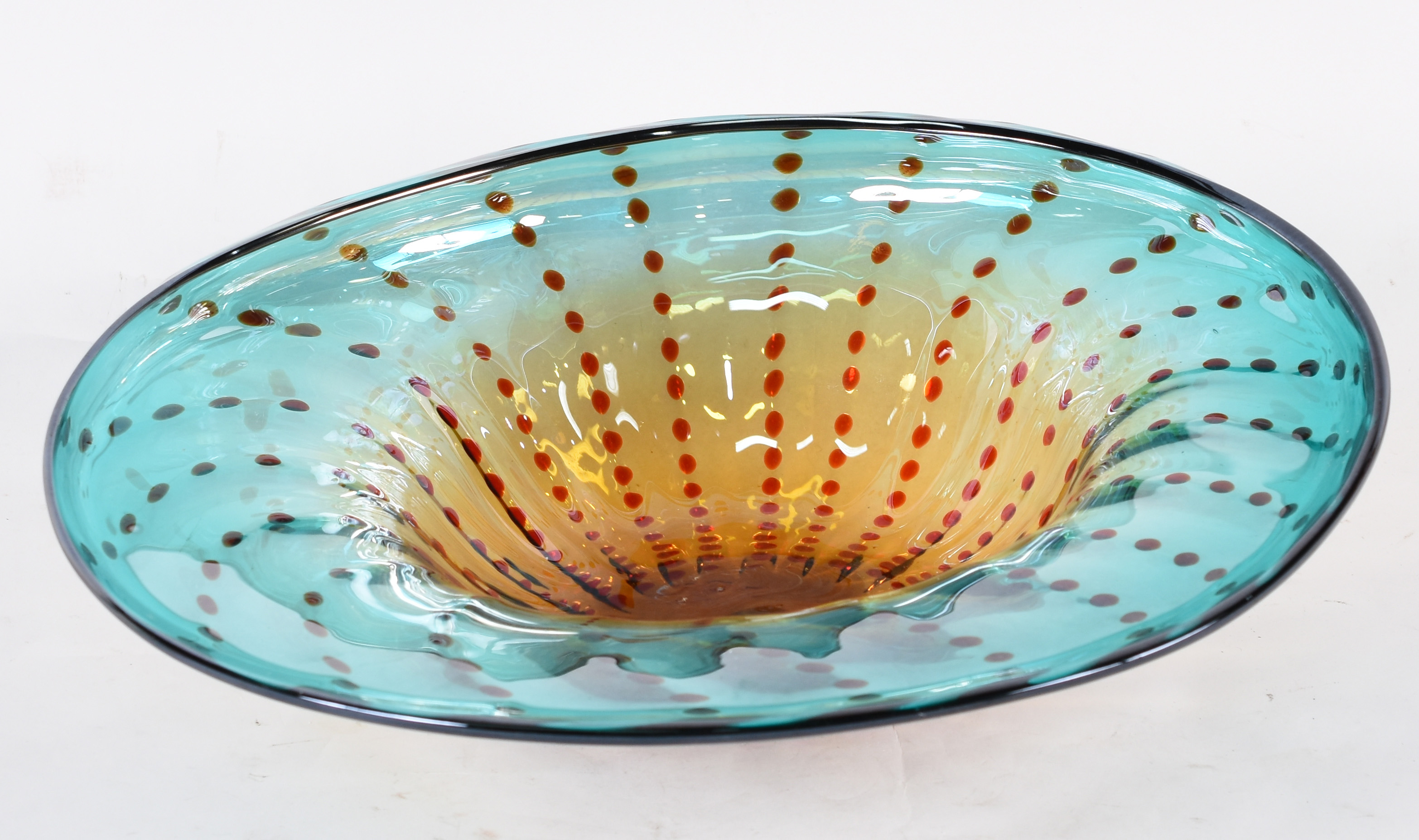 Centro de mesa de murano em tons de verde, forma de concha . - foto 3 de 3