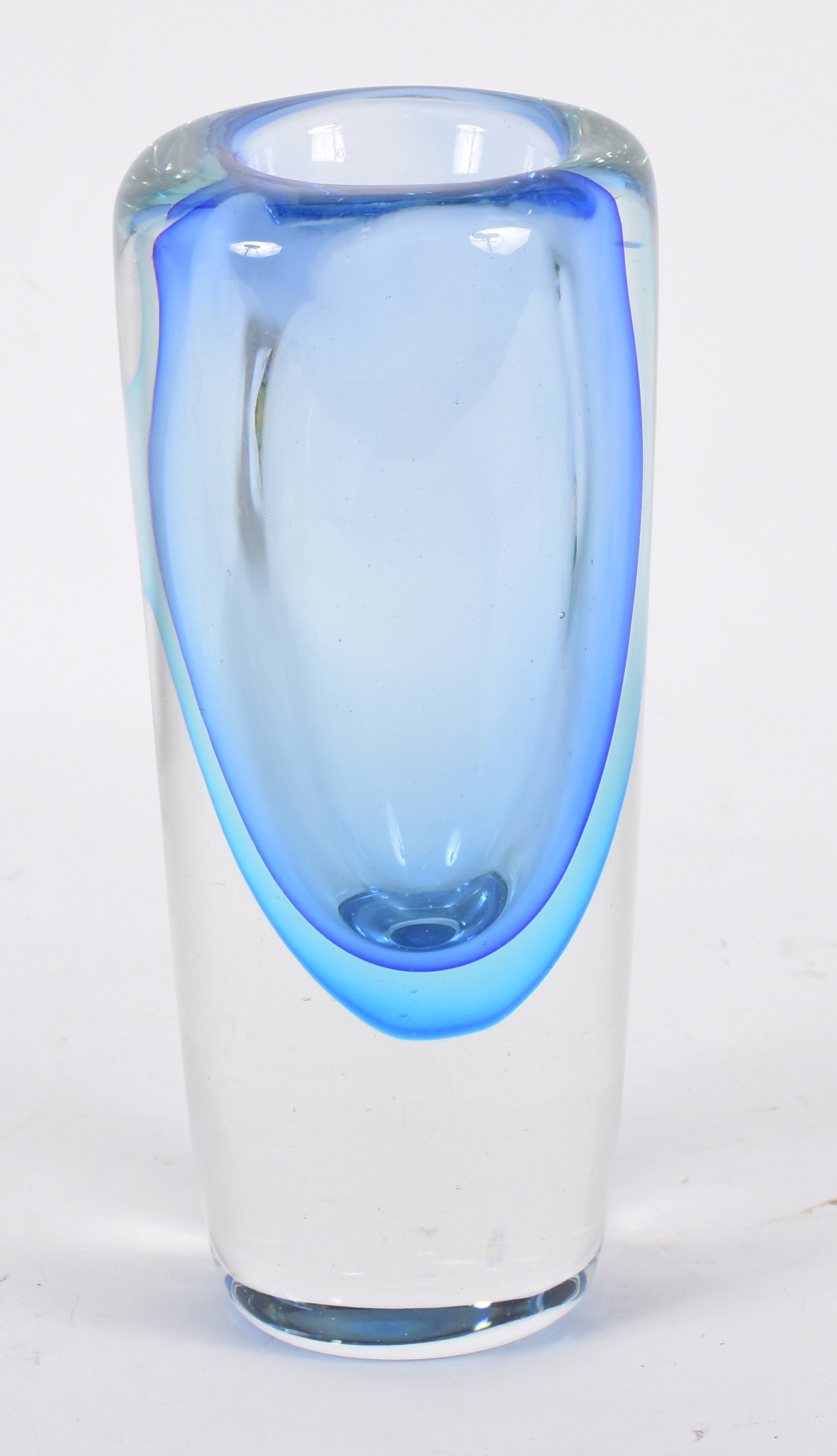 Vaso de murano azul transparente . 24 cm . - foto 1 de 3