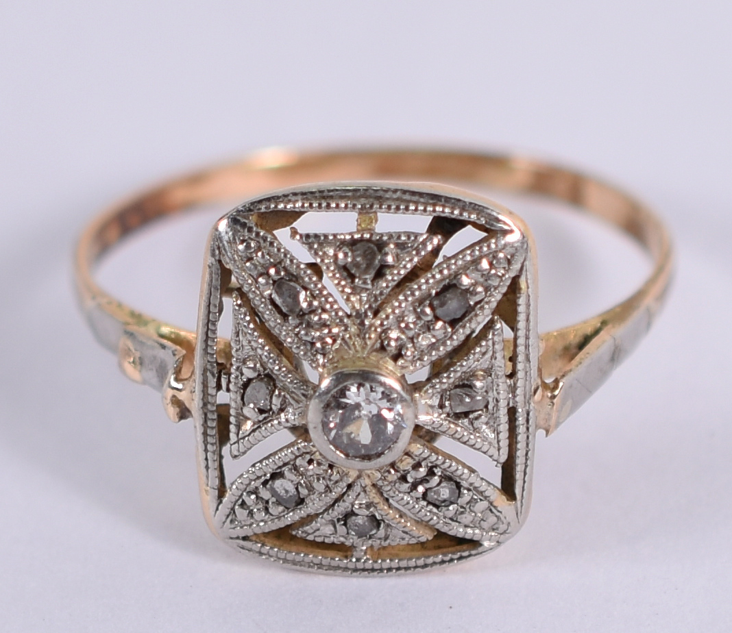 Antigo anel de ouro branco com brilhante . Aro 14 ( Por questão de... - foto 1 de 3