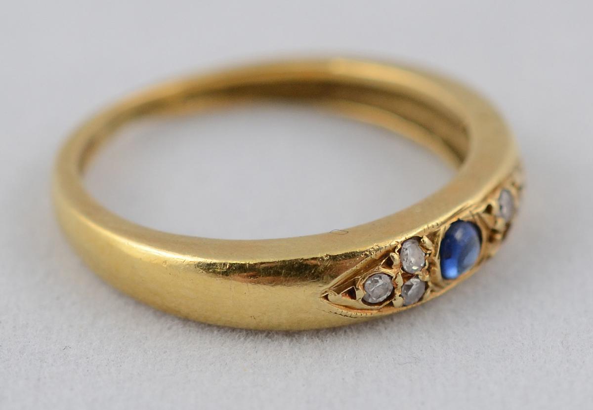 Anel de ouro amarelo 18 k modelo aliança com pequena cabochon com... - foto 2 de 2