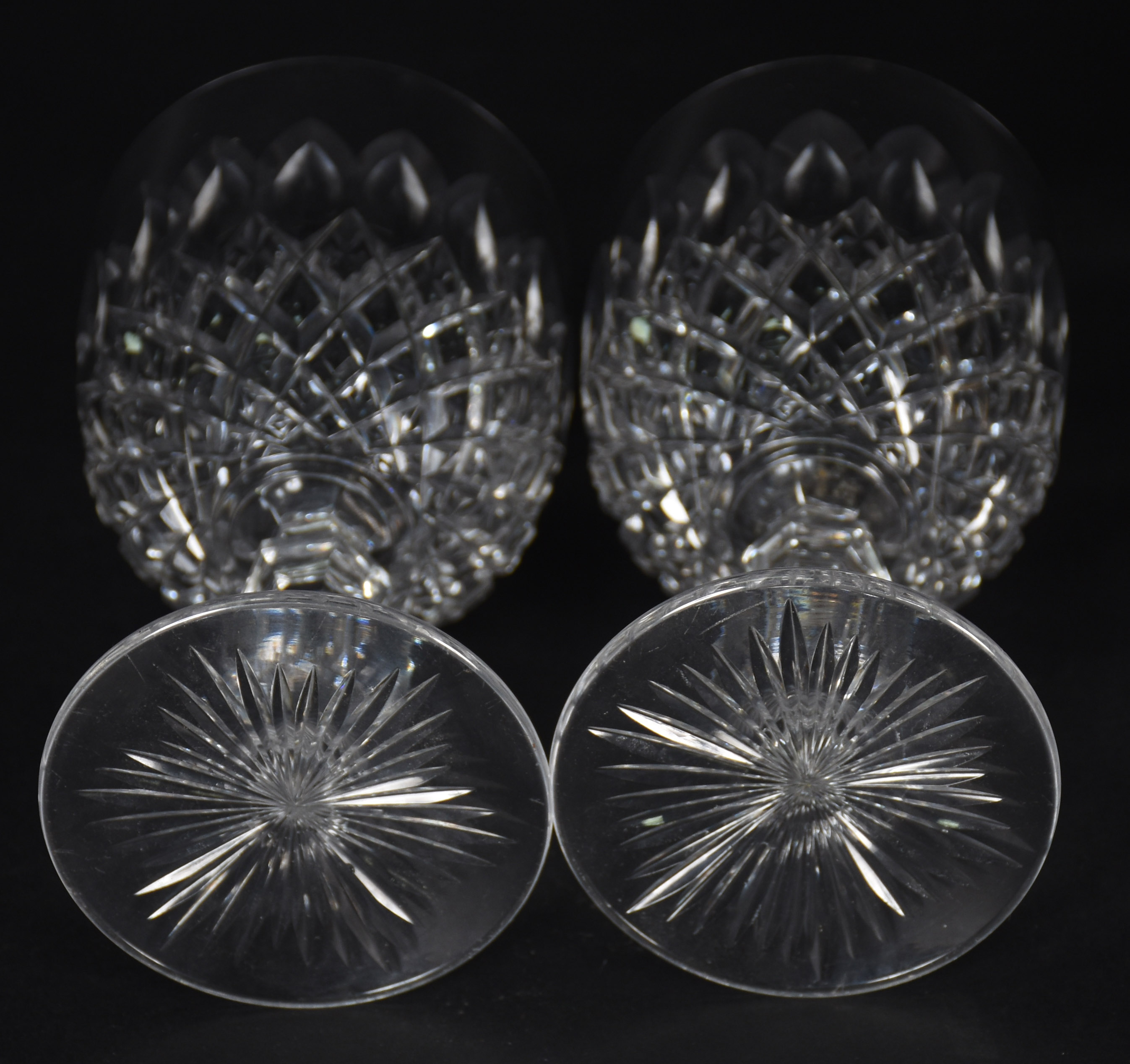 Duas taças de cristal francês (possivelmente Baccarat), com... - foto 5 de 5