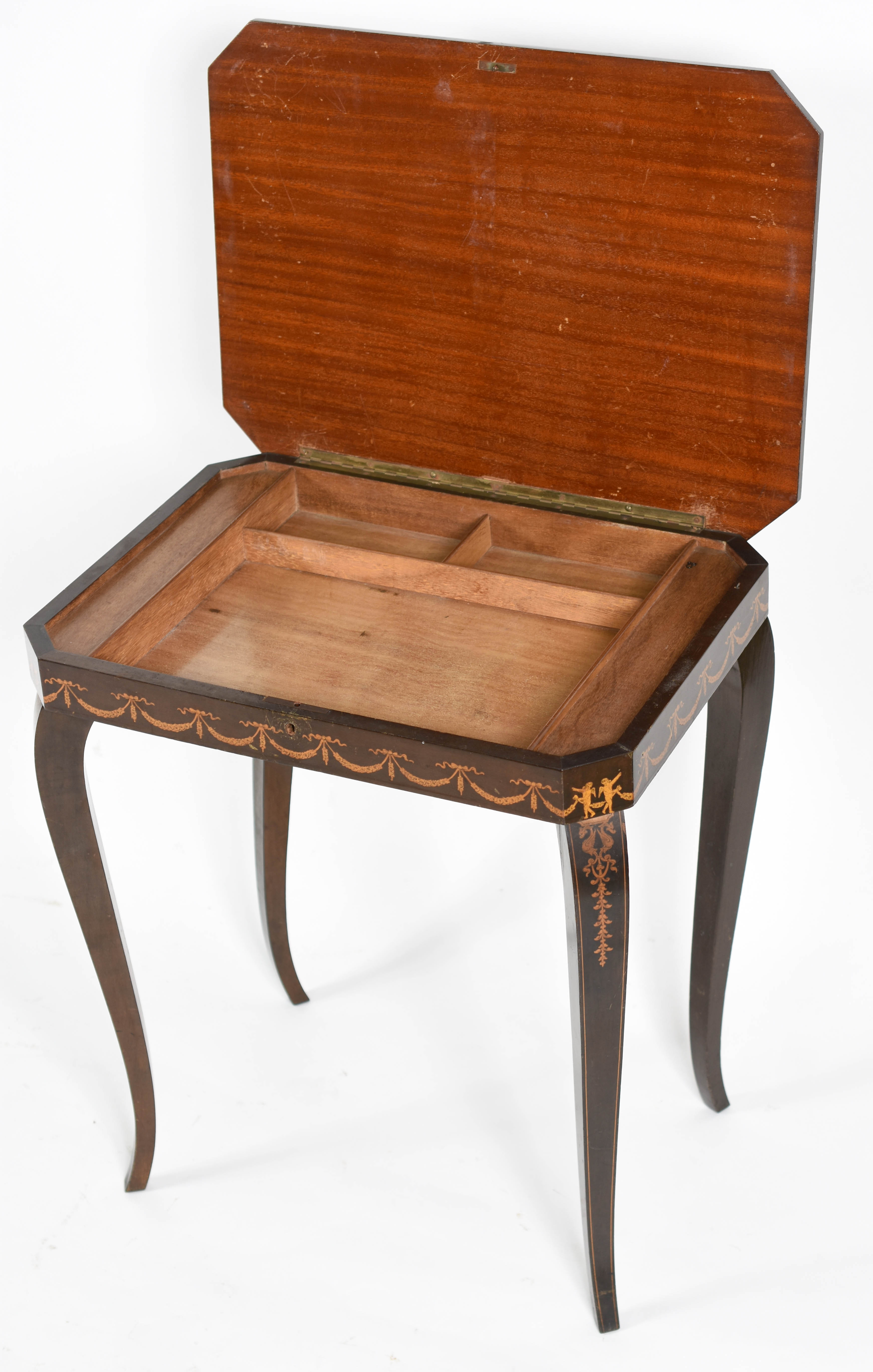 Mesa costureira Italiana. - foto 4 de 5