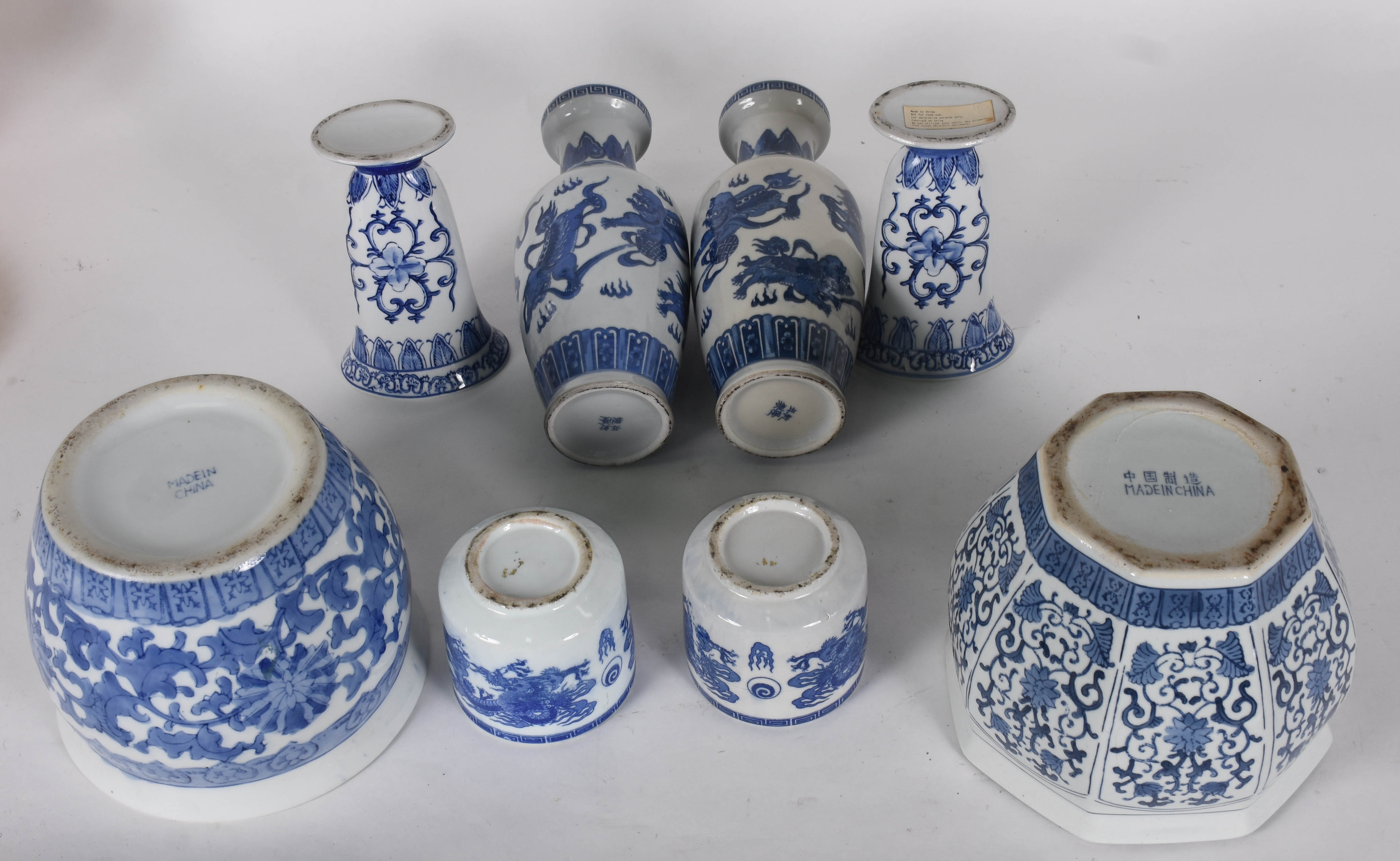Oito peças diversas de porcelana oriental azul e branca . - foto 3 de 5