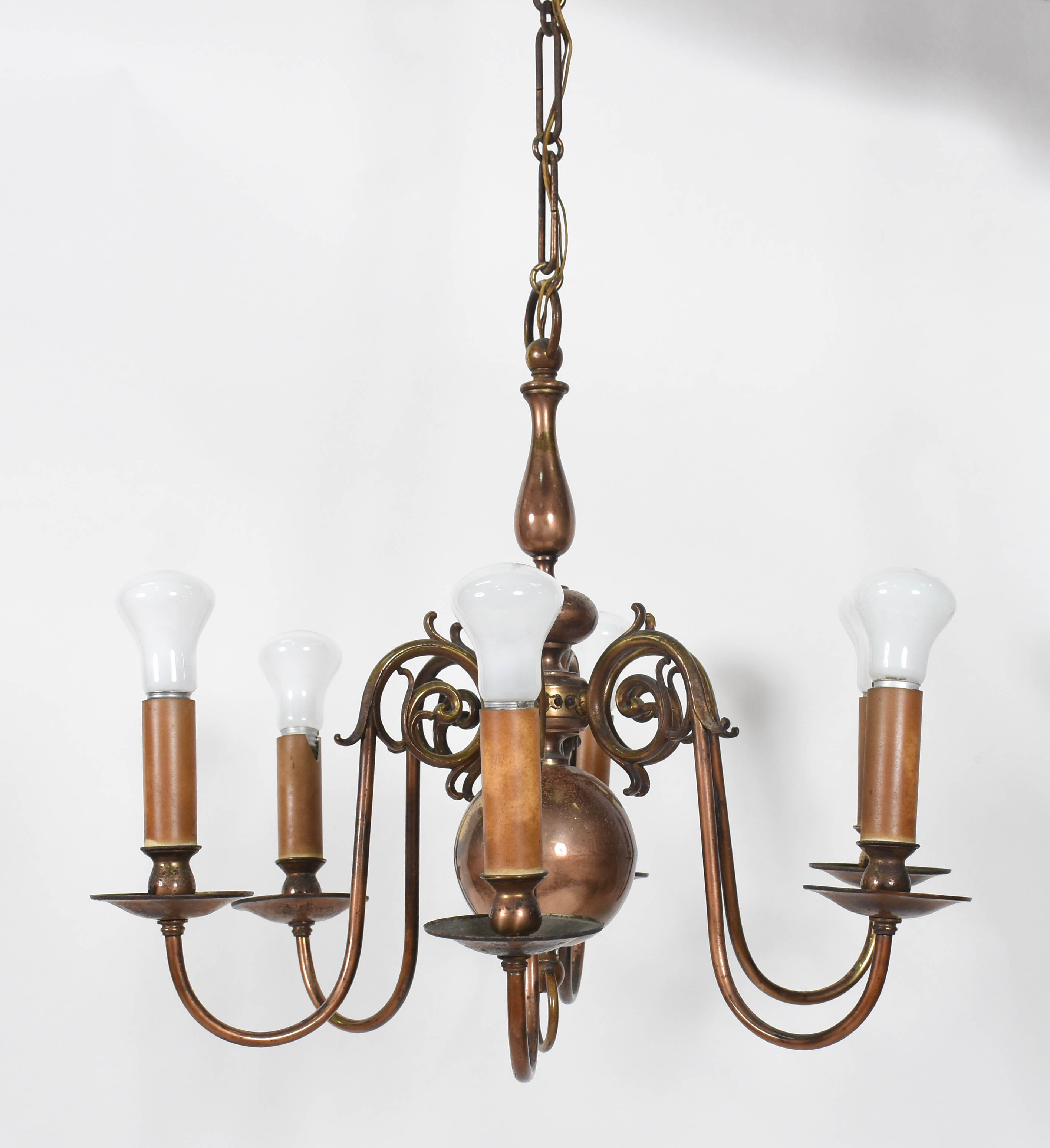 Lustre estilo Holandês de metal dourado para 6 luzes . - foto 1 de 3