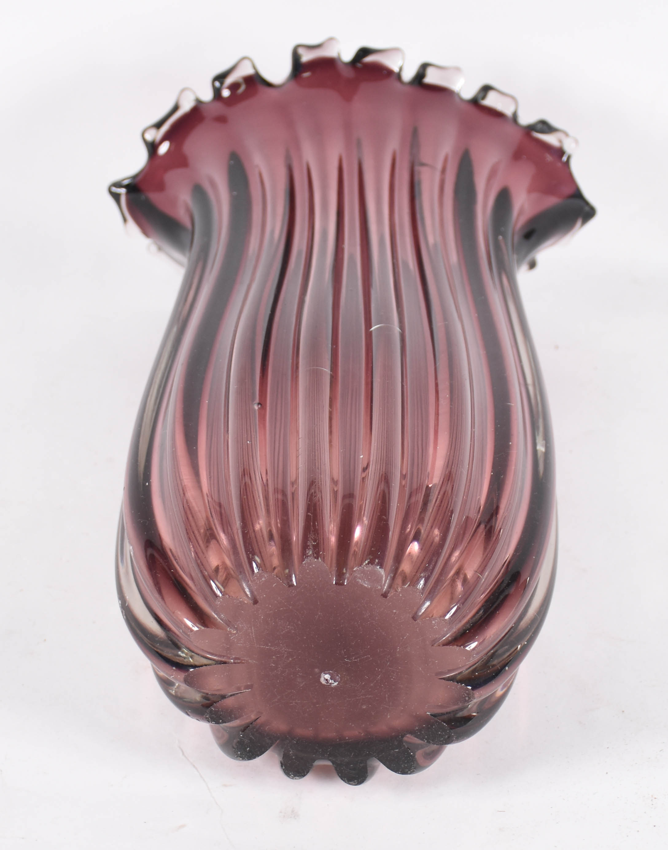 Vaso de Murano em gomos cor de rosa. - foto 3 de 3