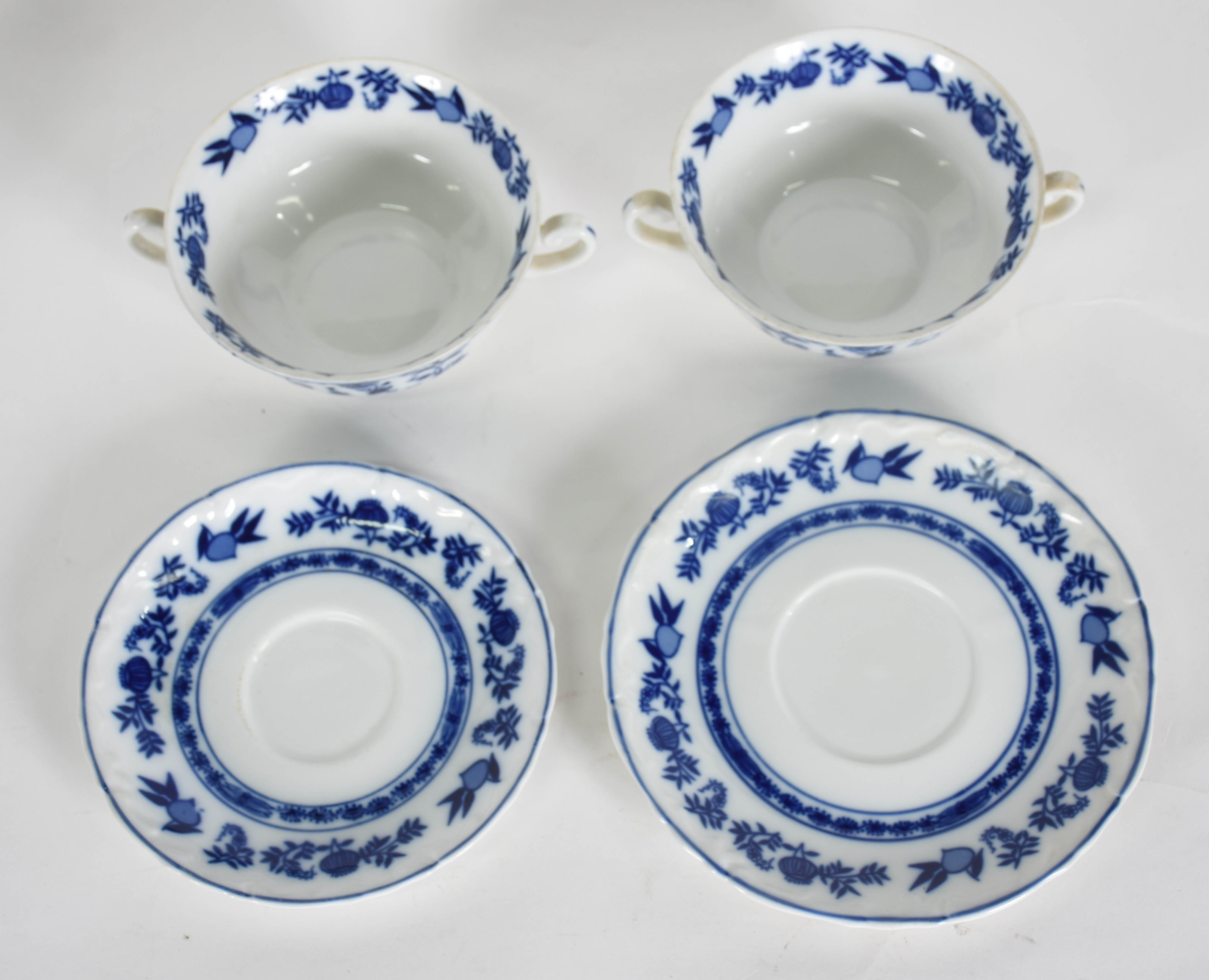 Serviço de jantar e café de porcelana Steatita cebolinha , composto... - foto 5 de 9