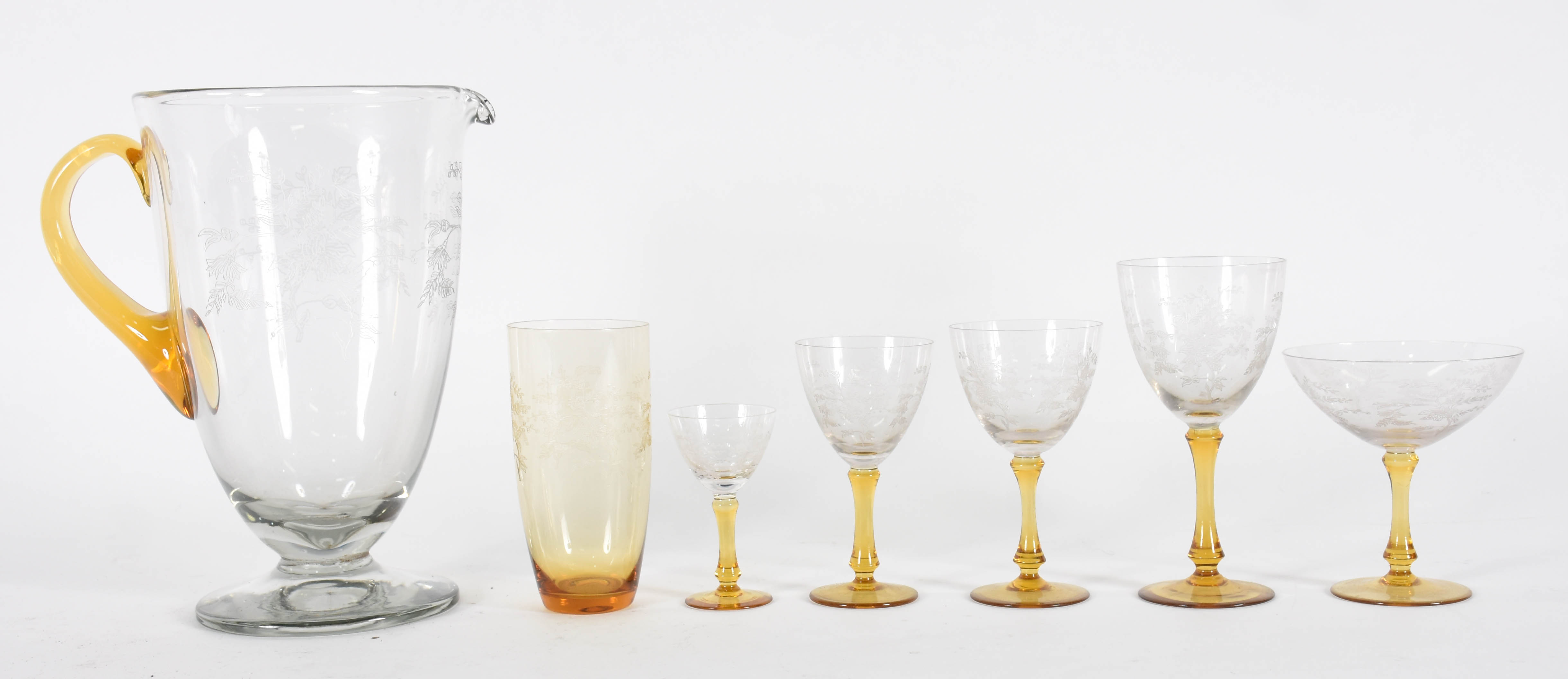 Serviço de cristal lavrado , base âmbar , jarra , 12 copos longos... - foto 1 de 3