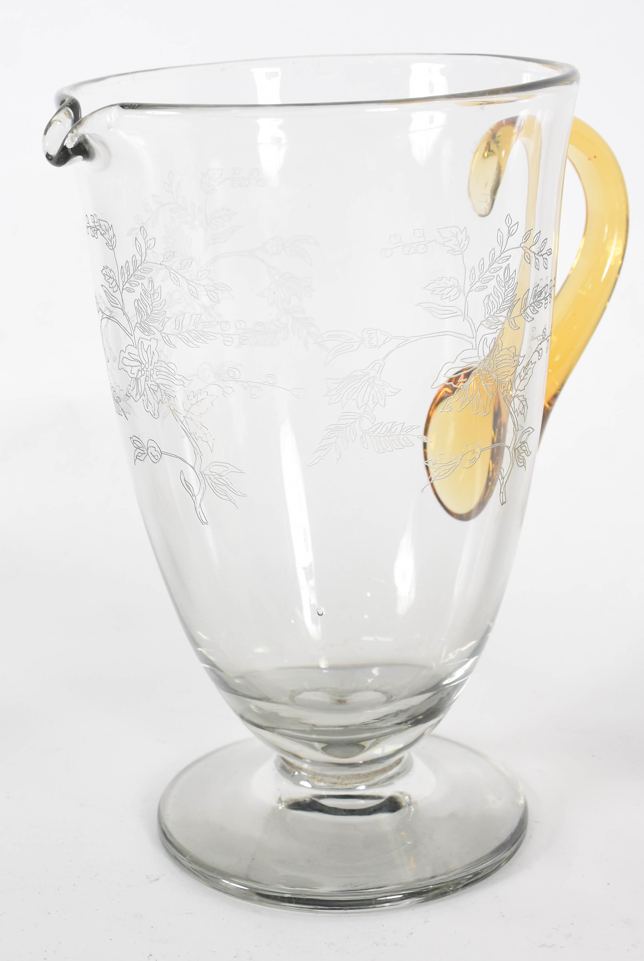 Serviço de cristal lavrado , base âmbar , jarra , 12 copos longos... - foto 2 de 3