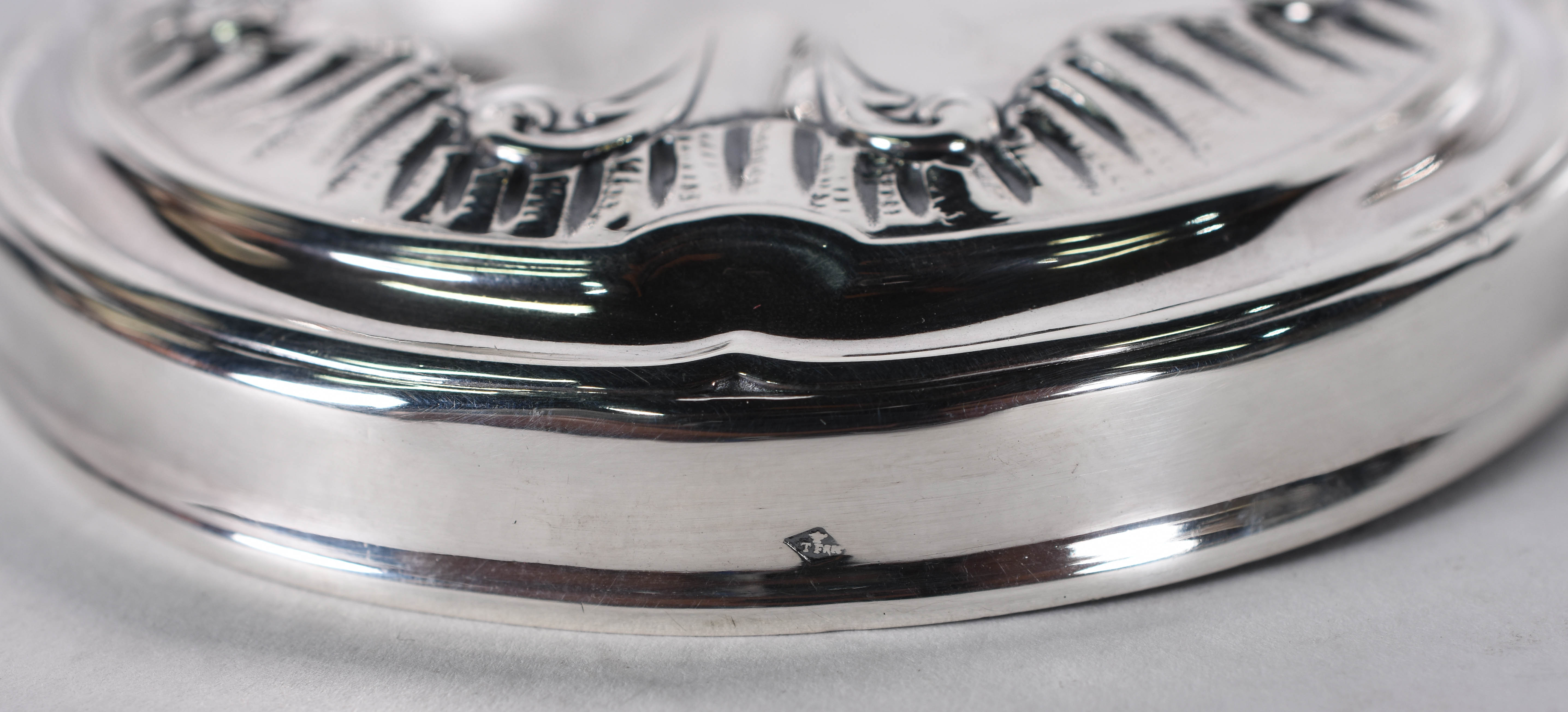 Conjunto de toilette de cristal sendo, 2 frascos para perfume e porta... - foto 6 de 6