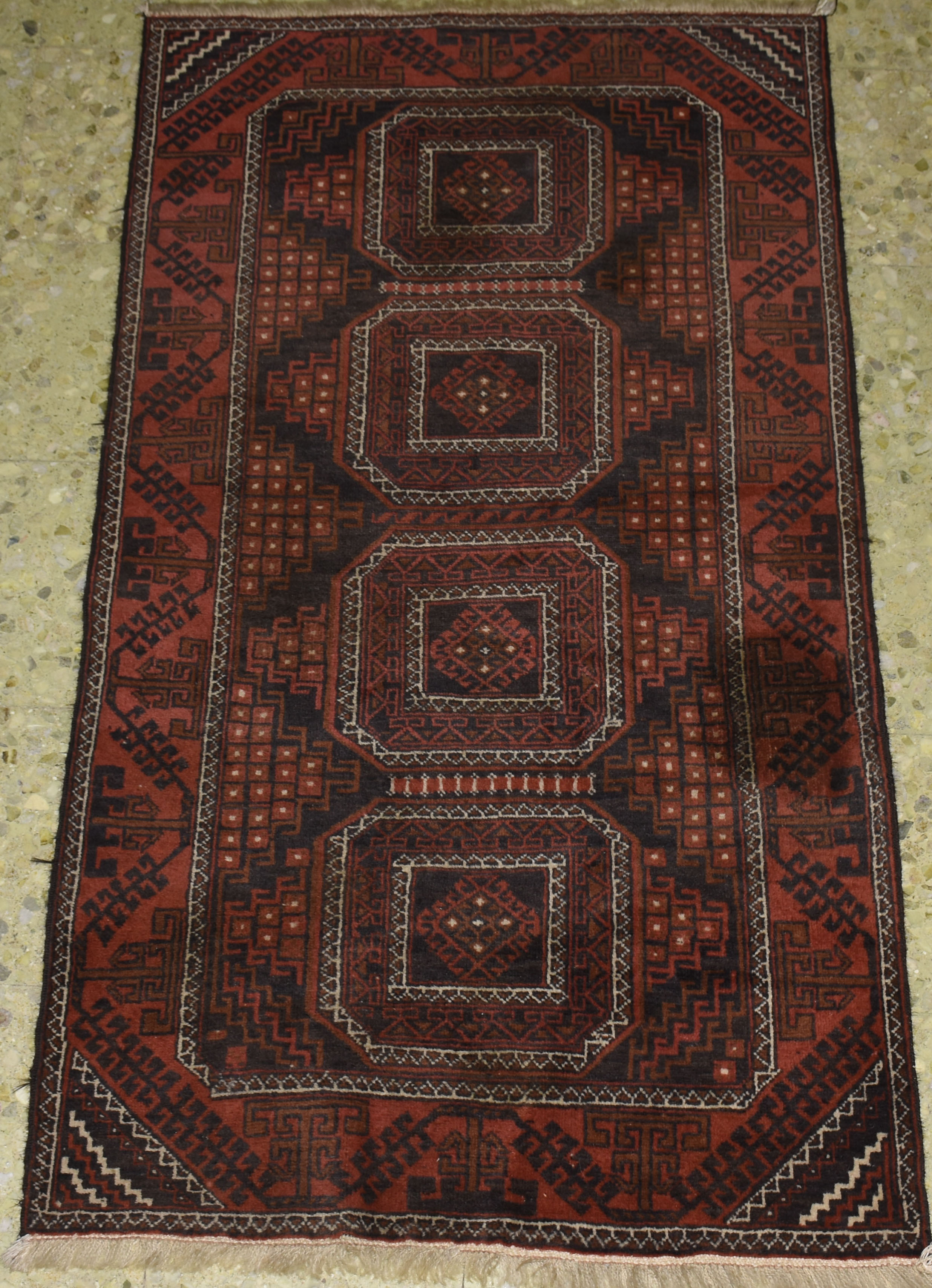 Tapete Afghan (partes rapé) - foto 1 de 3