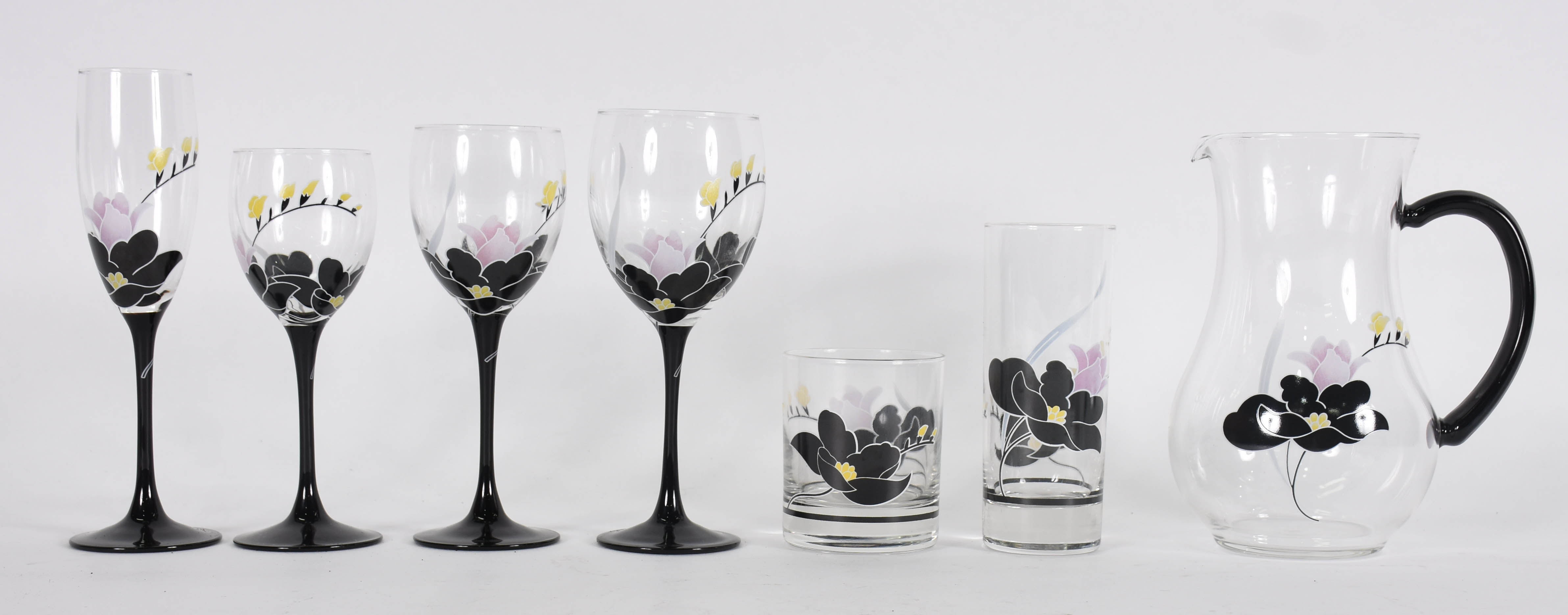 Serviço de copos Luminarc " ANAIS " , sendo , 12 flutes , 12 para... - foto 1 de 4