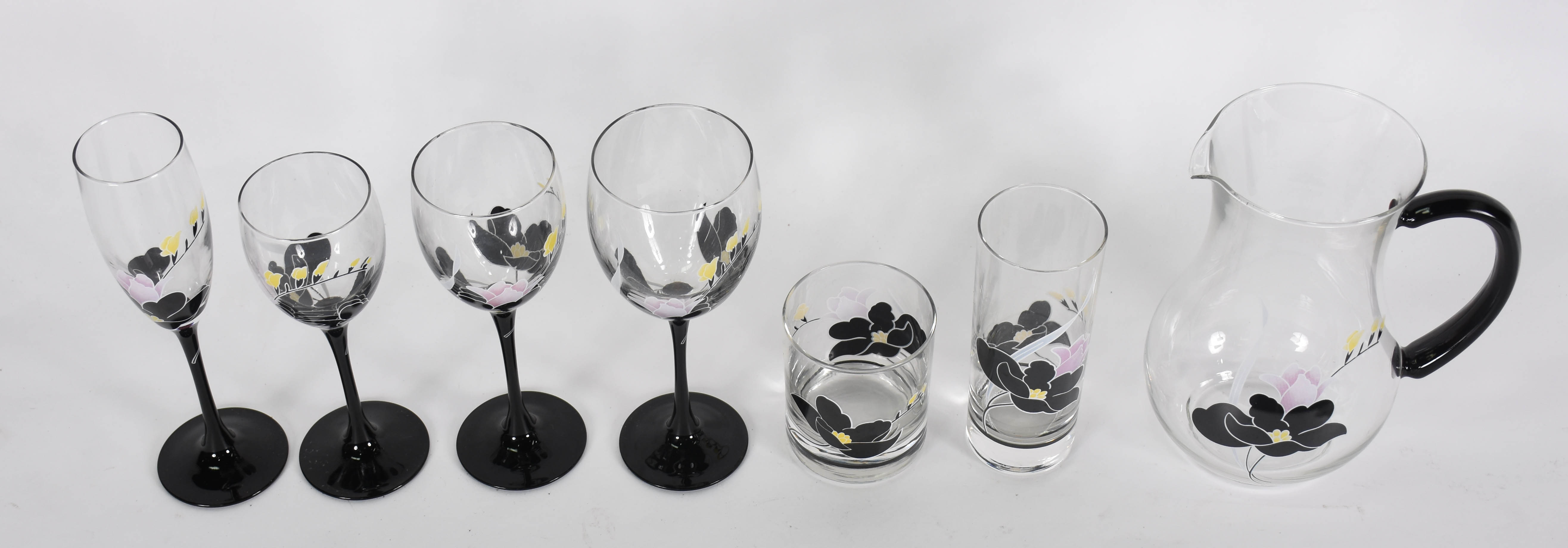 Serviço de copos Luminarc " ANAIS " , sendo , 12 flutes , 12 para... - foto 2 de 4