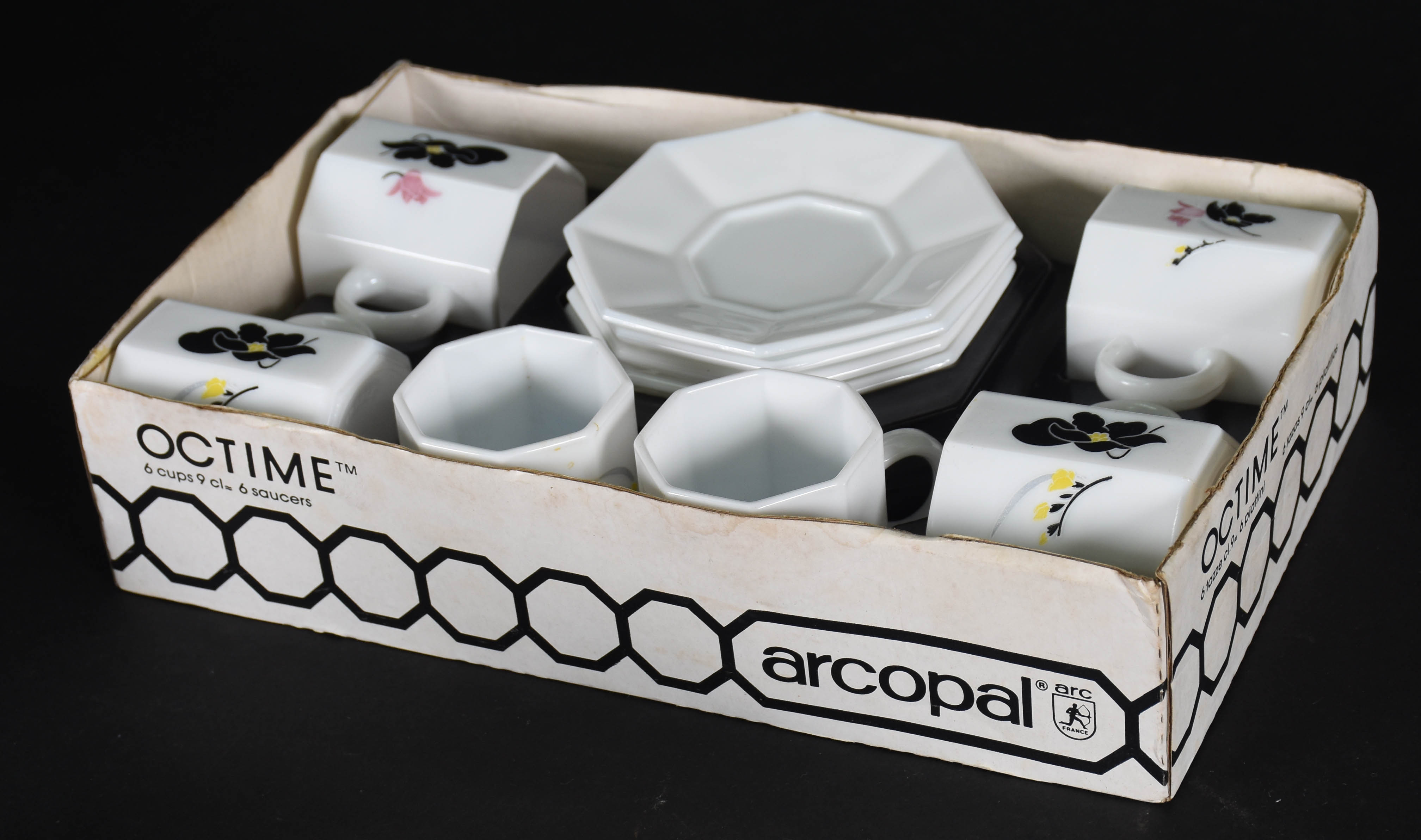 Serviço de jantar Francês vidro branco com flores " arcopal "... - foto 5 de 6