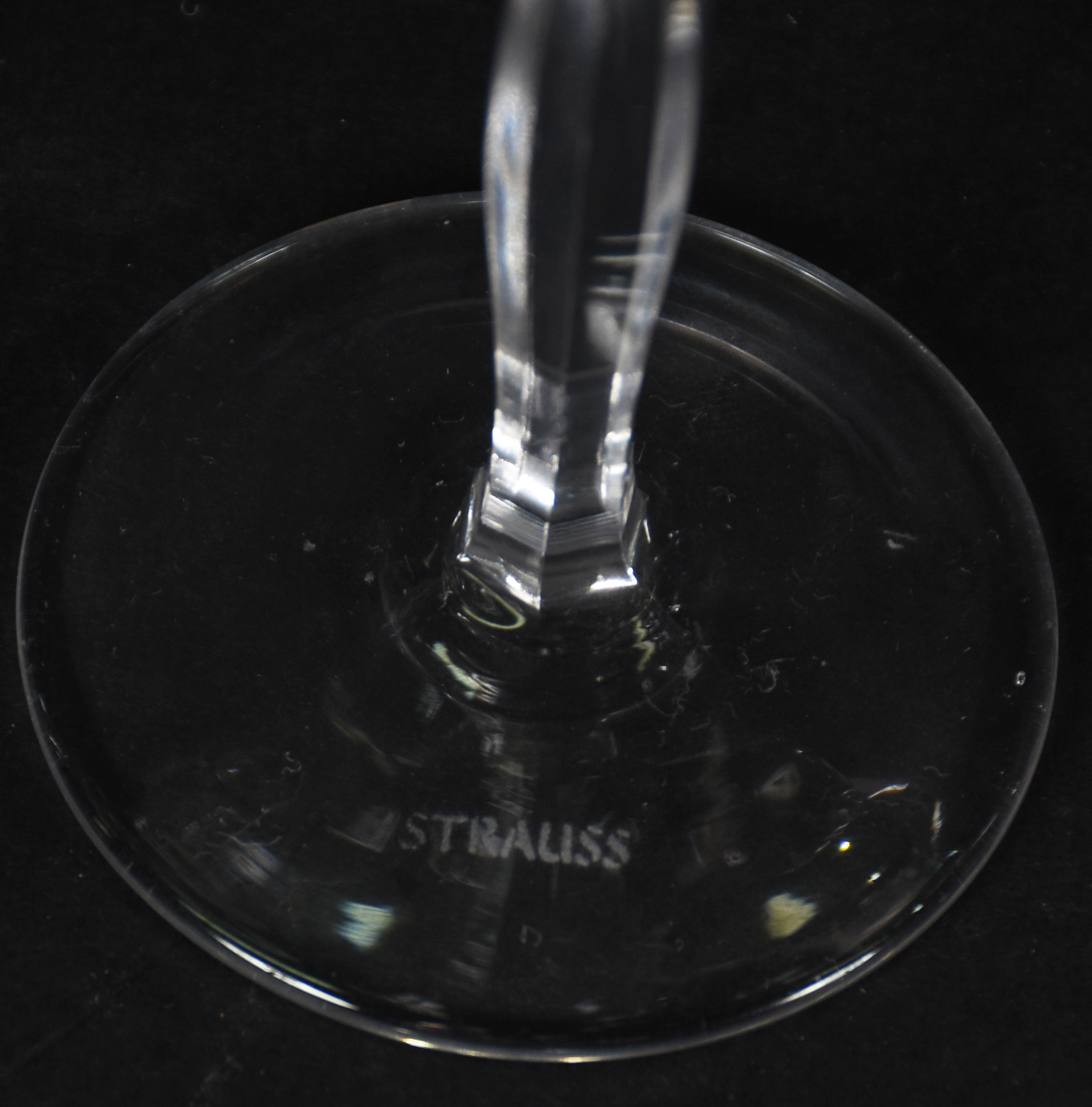 Serviço de cristal STRAUSS composto de 11 flutes , 8 cálices para... - foto 2 de 4