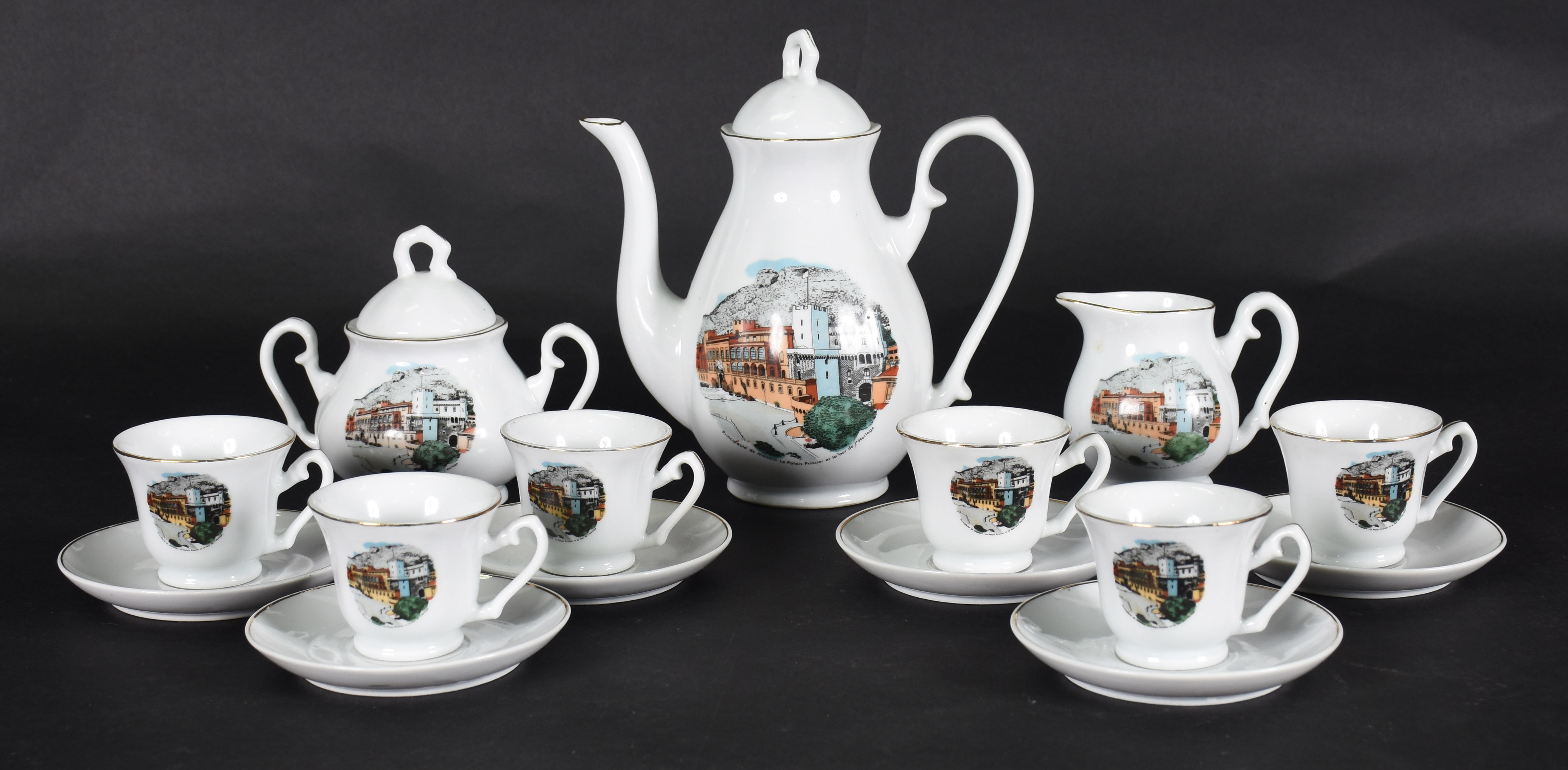 Serviço para café de porcelana branca com paisagem de Mônaco em... - foto 2 de 3