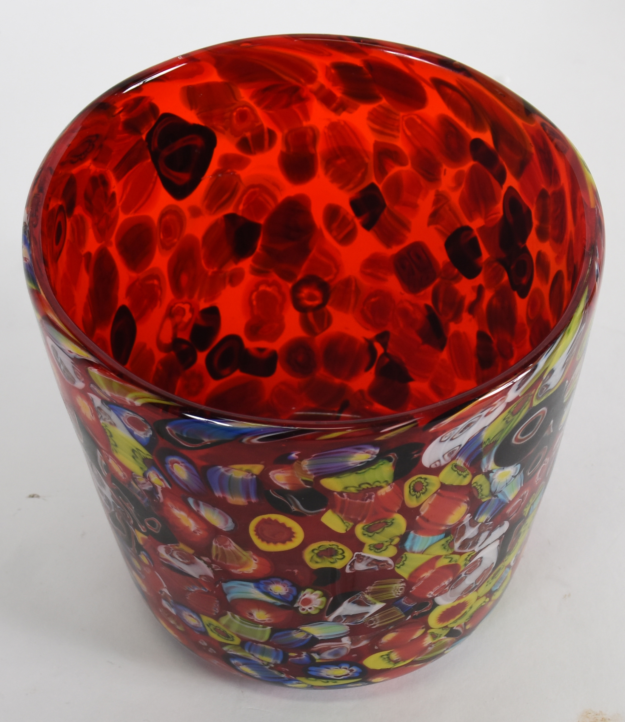 Cachepot de Murano "milifiori" em policromia.( pequeno defeito na... - foto 3 de 4
