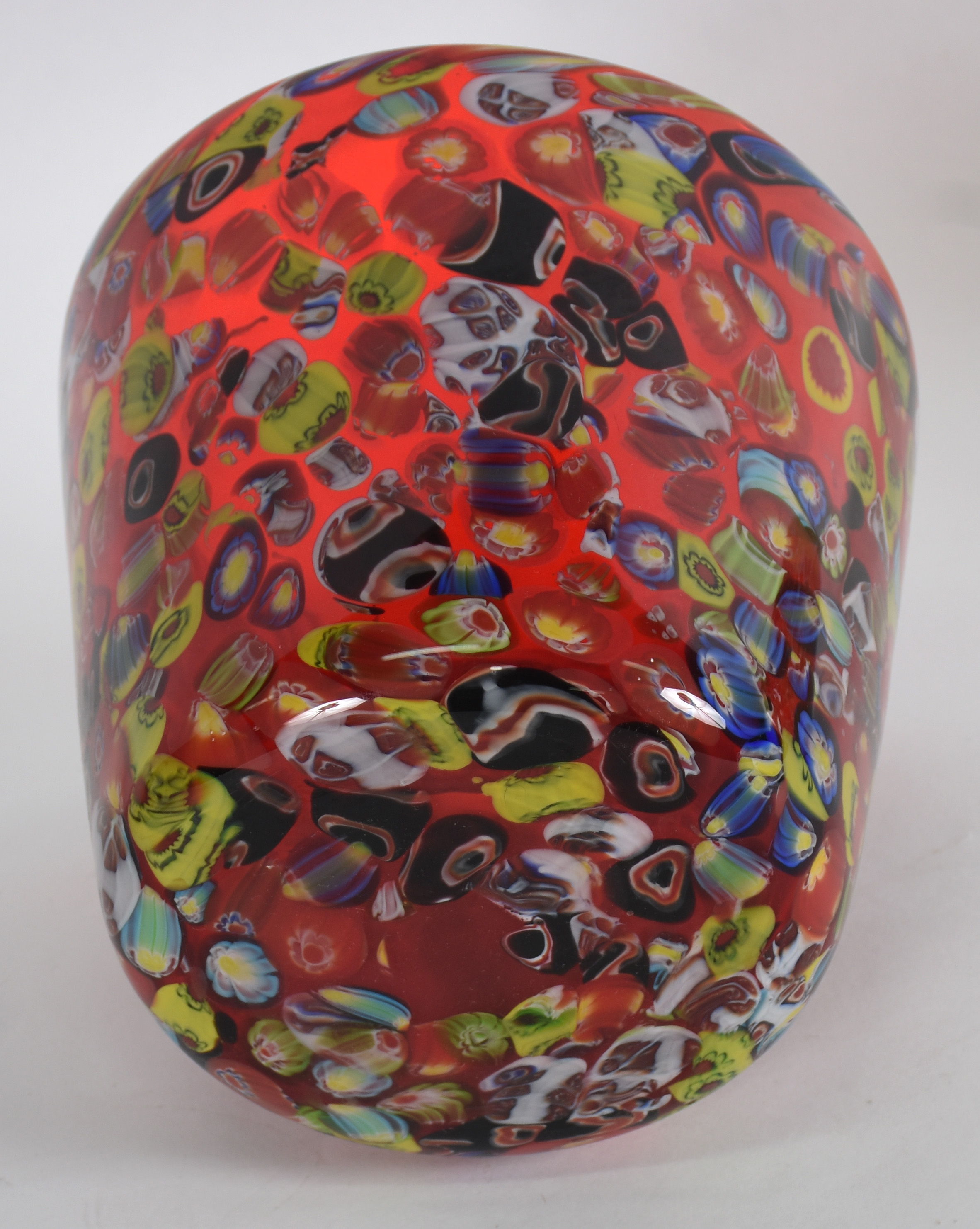 Cachepot de Murano "milifiori" em policromia.( pequeno defeito na... - foto 2 de 4