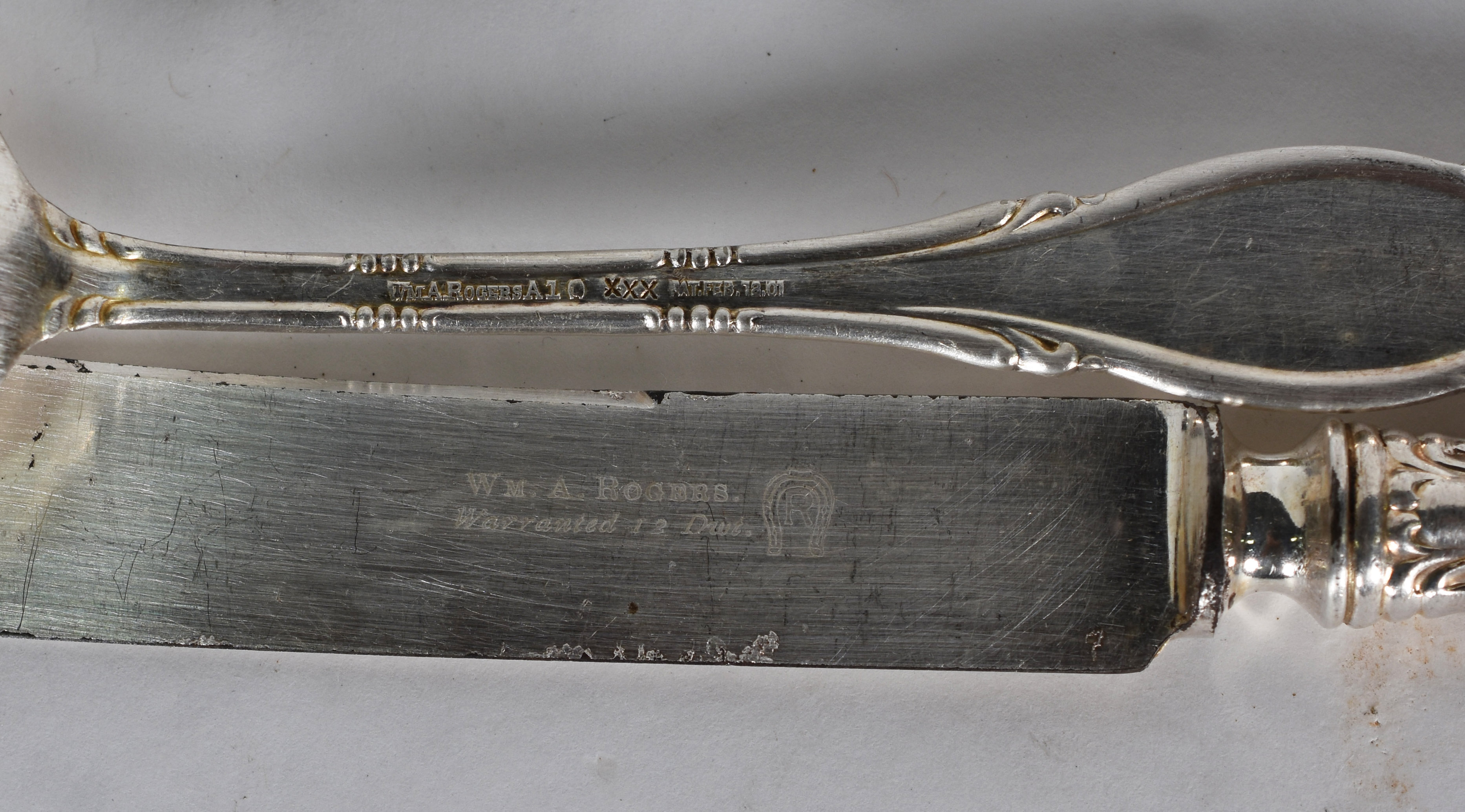 Faqueiro de metal WMA Robers, composto : 13 garfos , 15 facas, 12... - foto 3 de 3