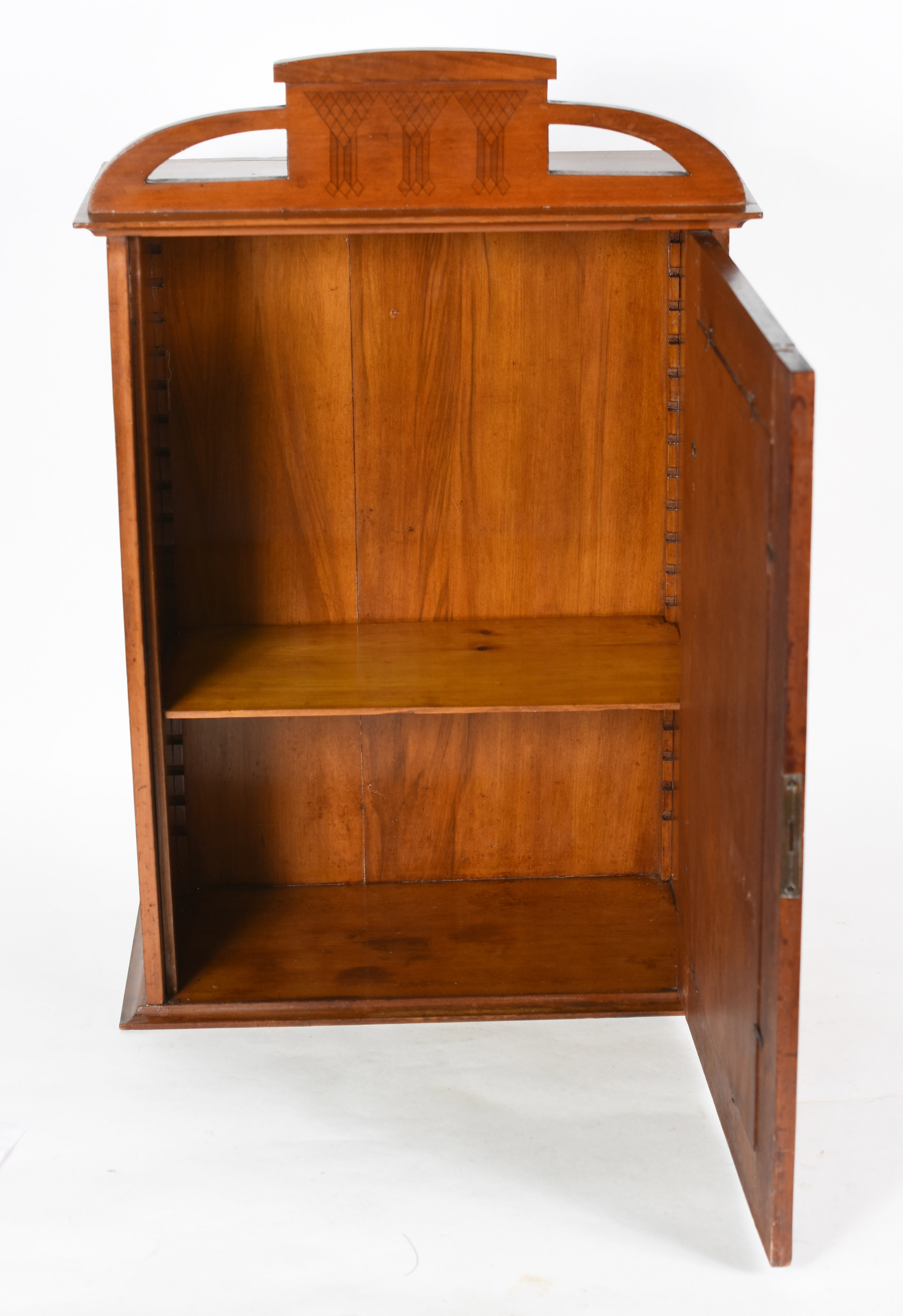 Pequeno armário de madeira nobre, estilo Art Nouveau, porta com... - foto 3 de 5
