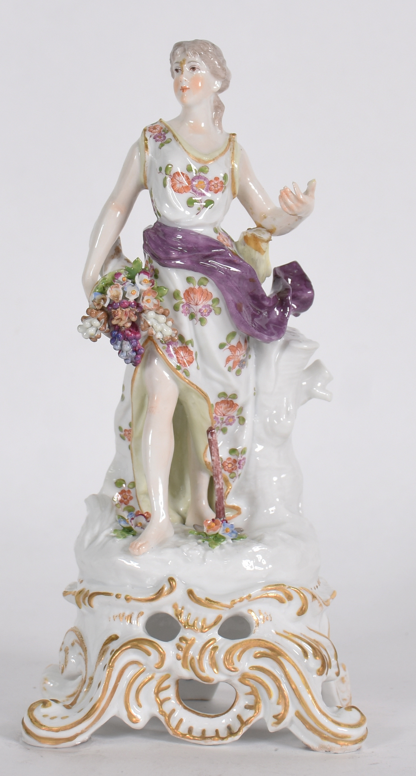 Estatueta de porcelana europeia policromada representando " moça com... - foto 1 de 6