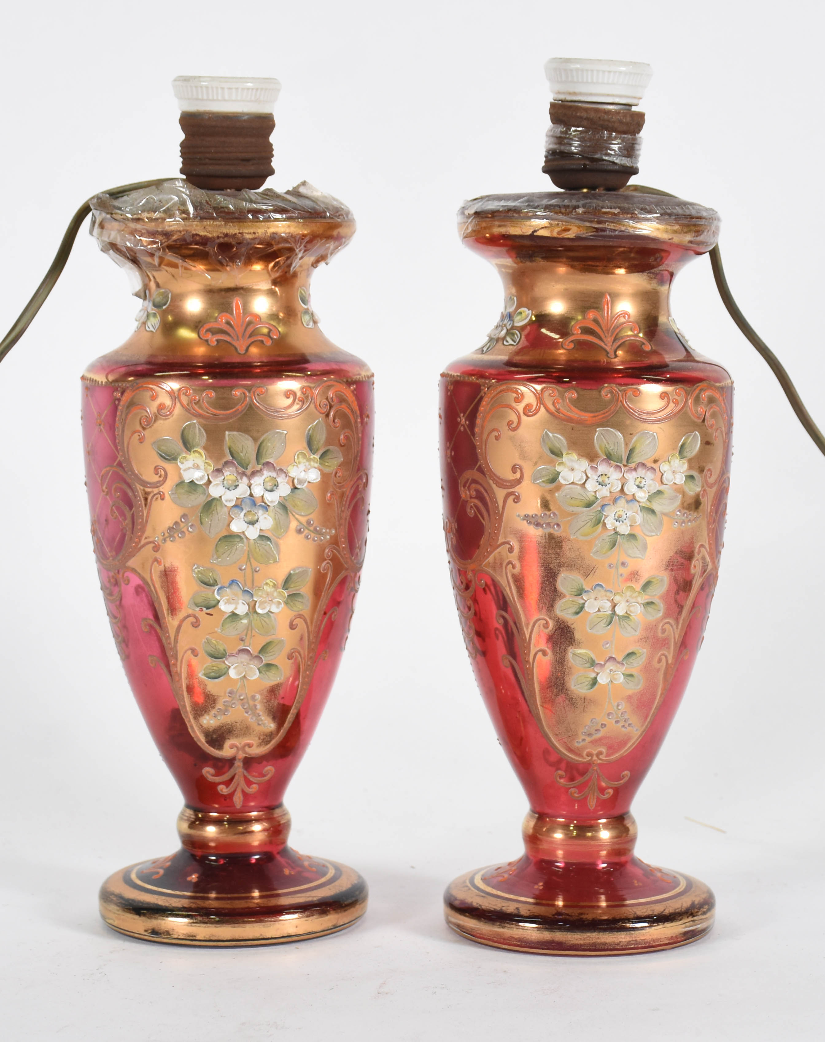 Par de abatjoures ( adaptados) Venezianos vermelhos com dourado, com... - foto 3 de 5